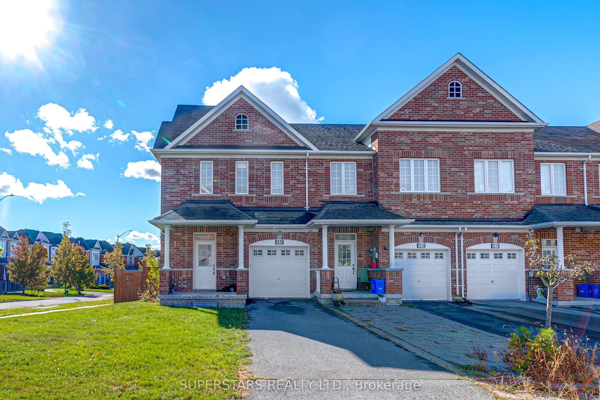 25 Alvarado Avenue, Richmond Hill — Townhouse for sale, photo 1