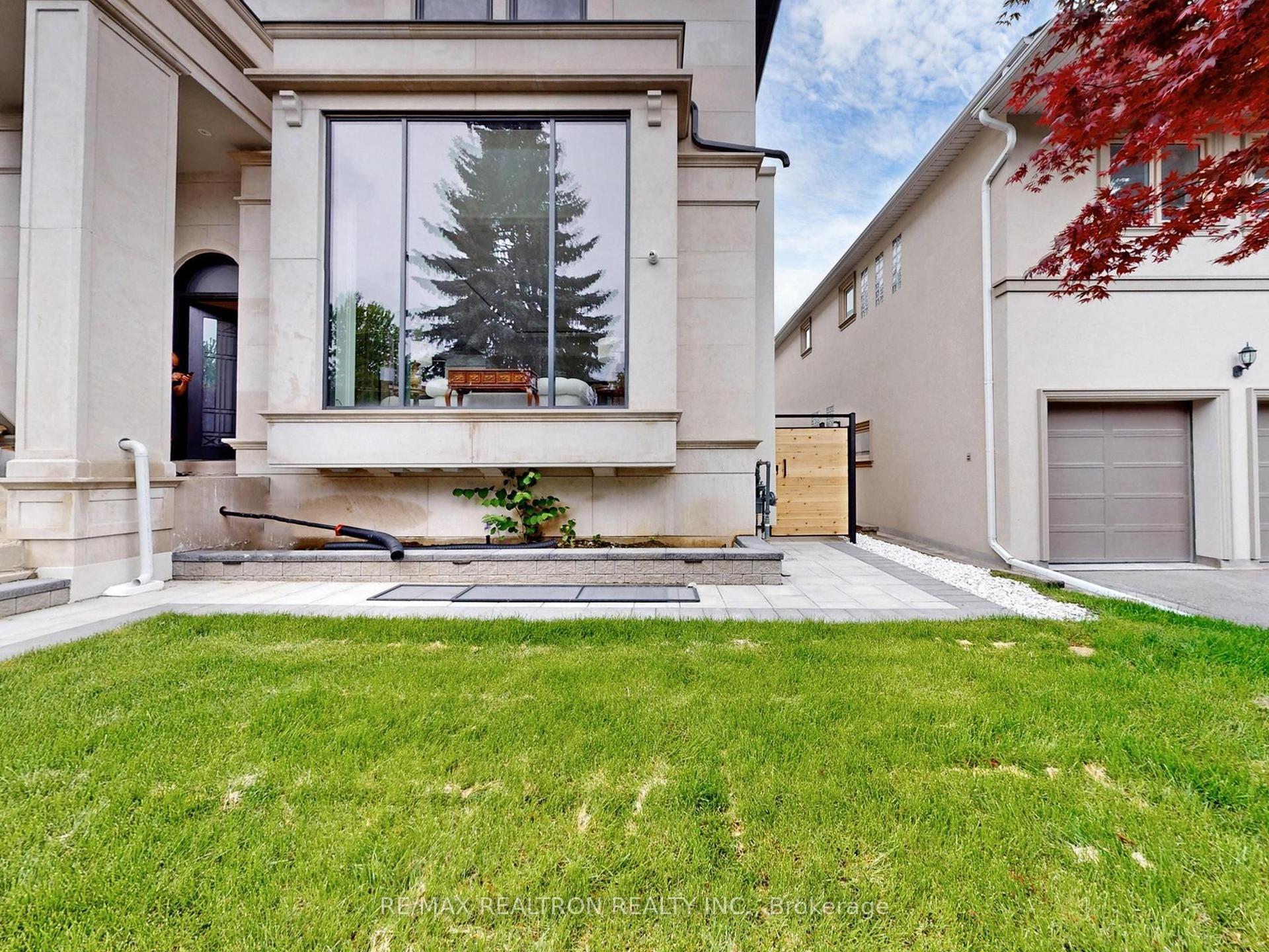 34 Morewood Crescent, Toronto — Detached for lease, photo 1