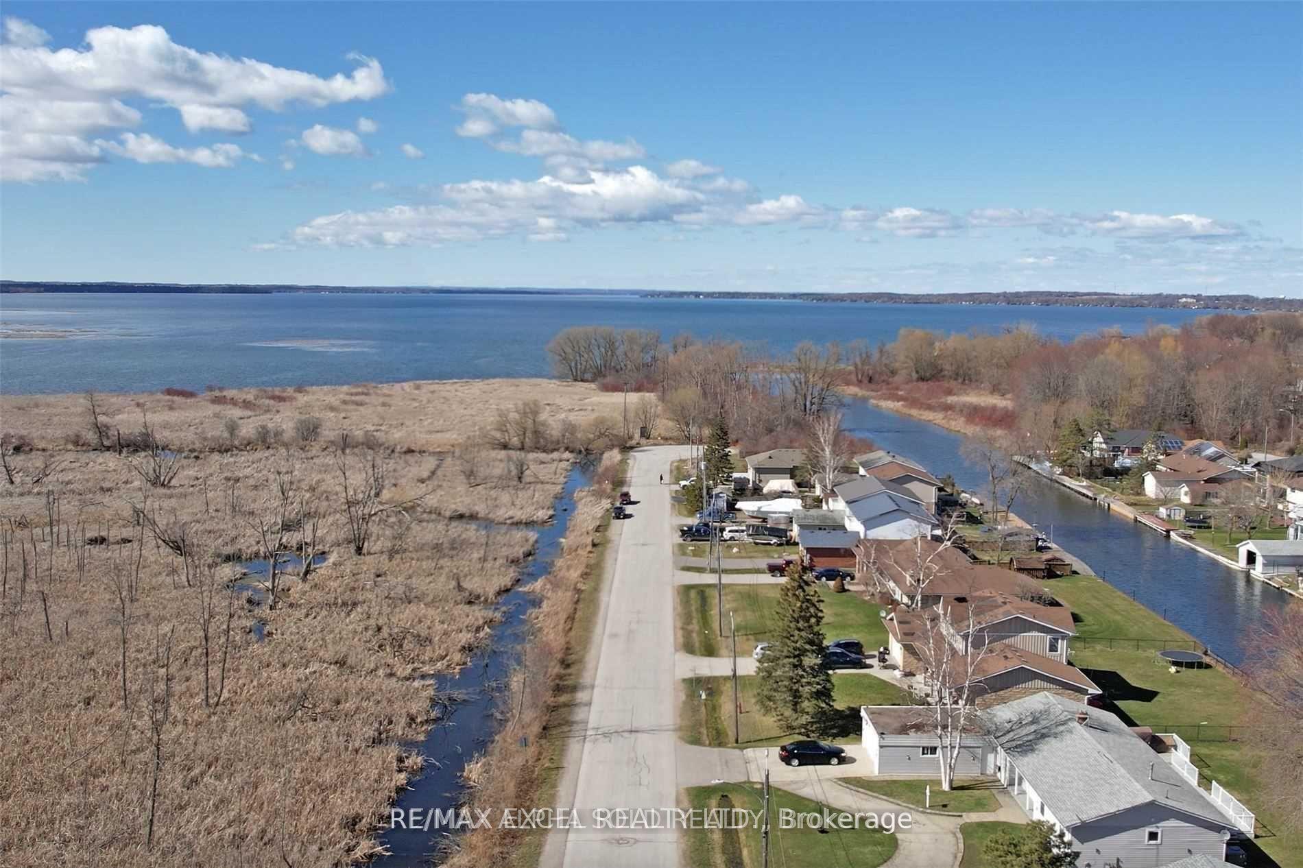 45 Bruce Avenue, Georgina — Detached for lease, photo 1