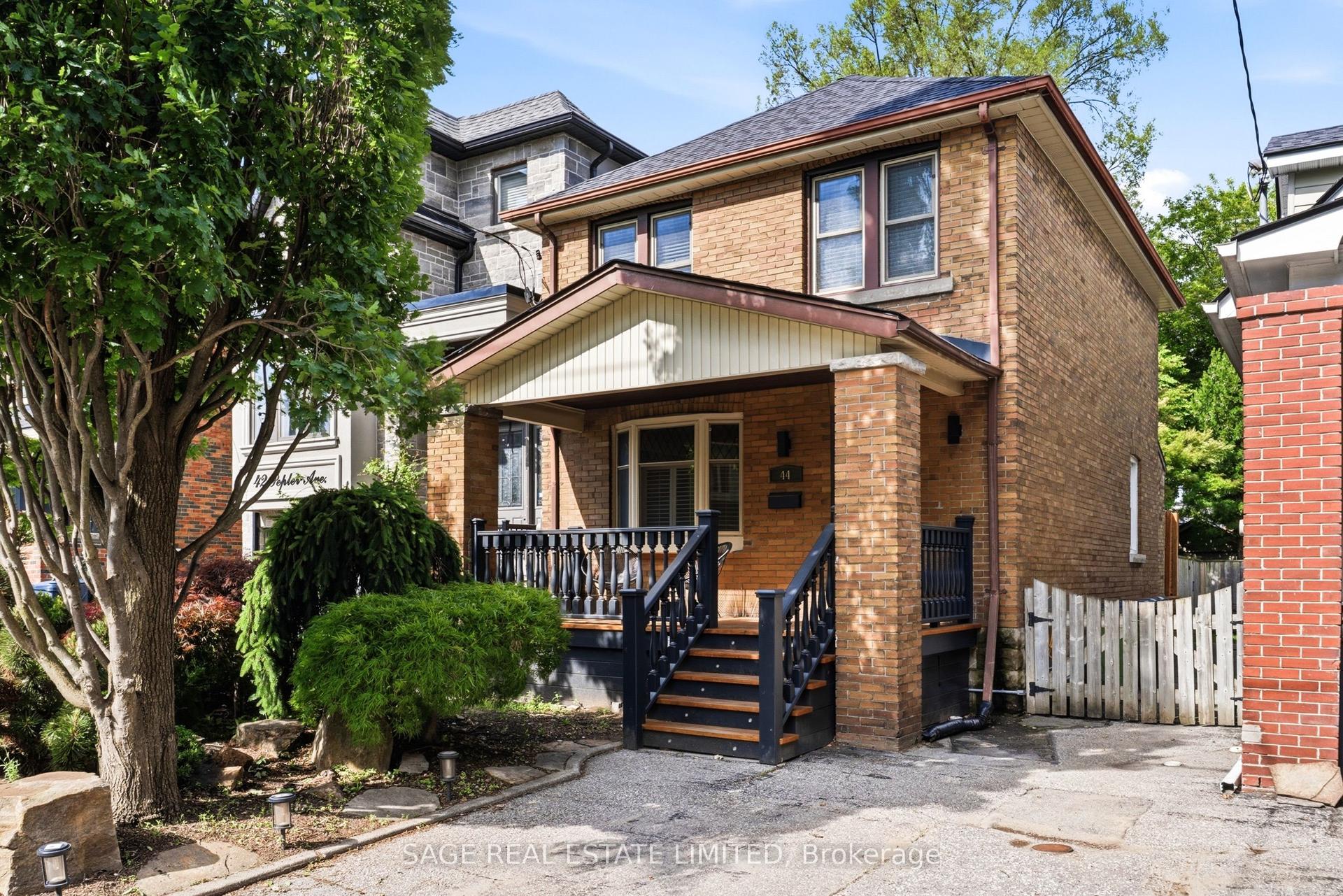 44 Pepler Avenue — photo 1