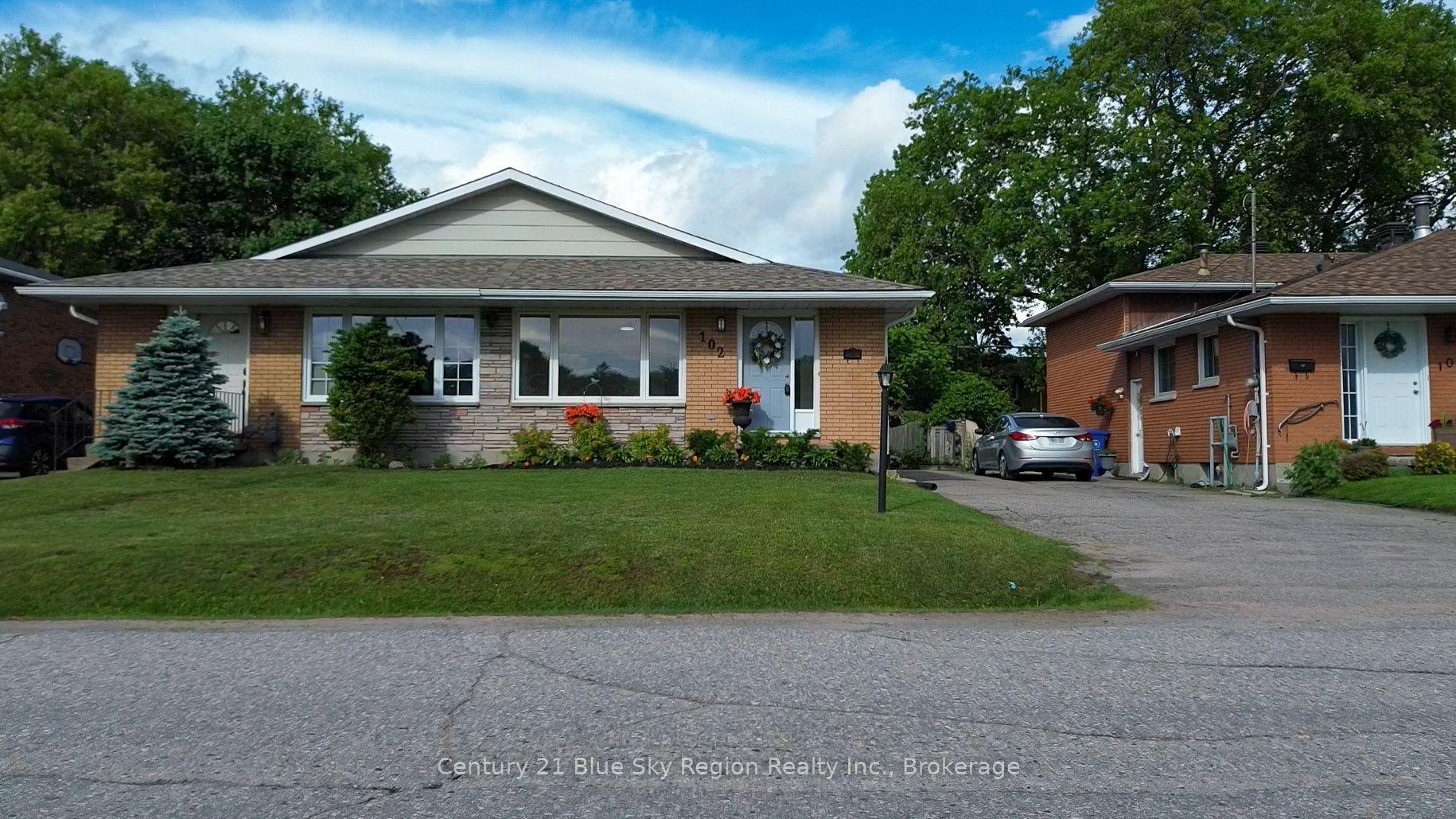102 Lee Avenue, North Bay — Semi-Detached for sale, photo 1