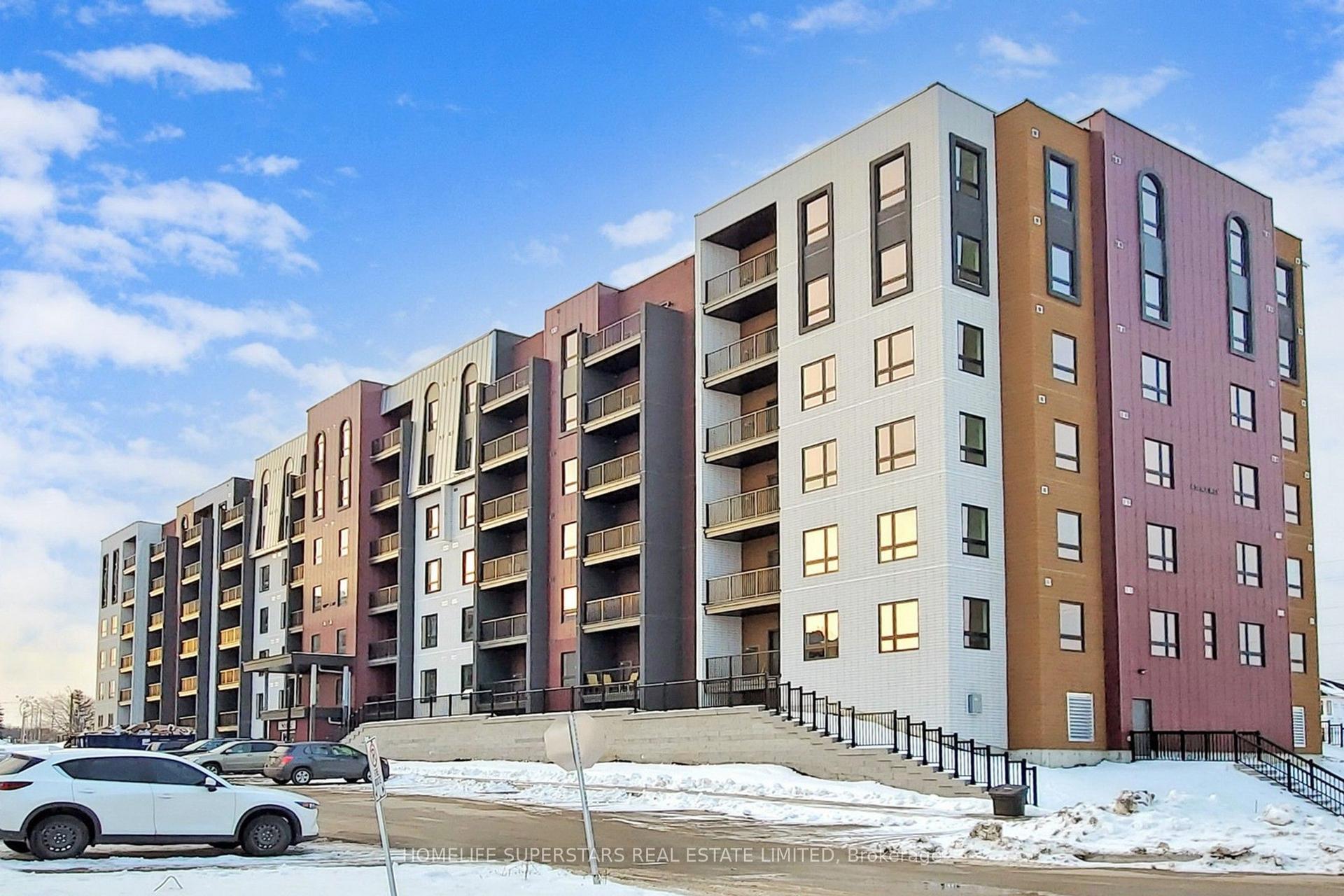 4 Spice Way 207 #207, Barrie — Condo for lease, photo 1