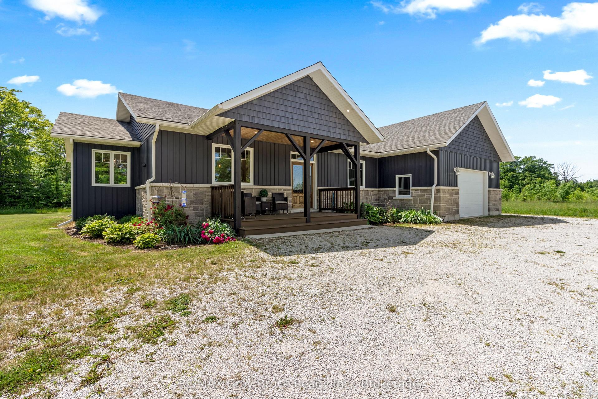 1379 West Road, Northern Bruce Peninsula — Detached for sale, photo 1