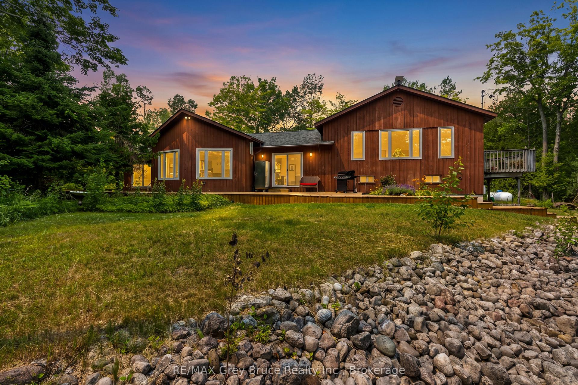 479 DYERS BAY Road, Northern Bruce Peninsula — Detached for sale, photo 1