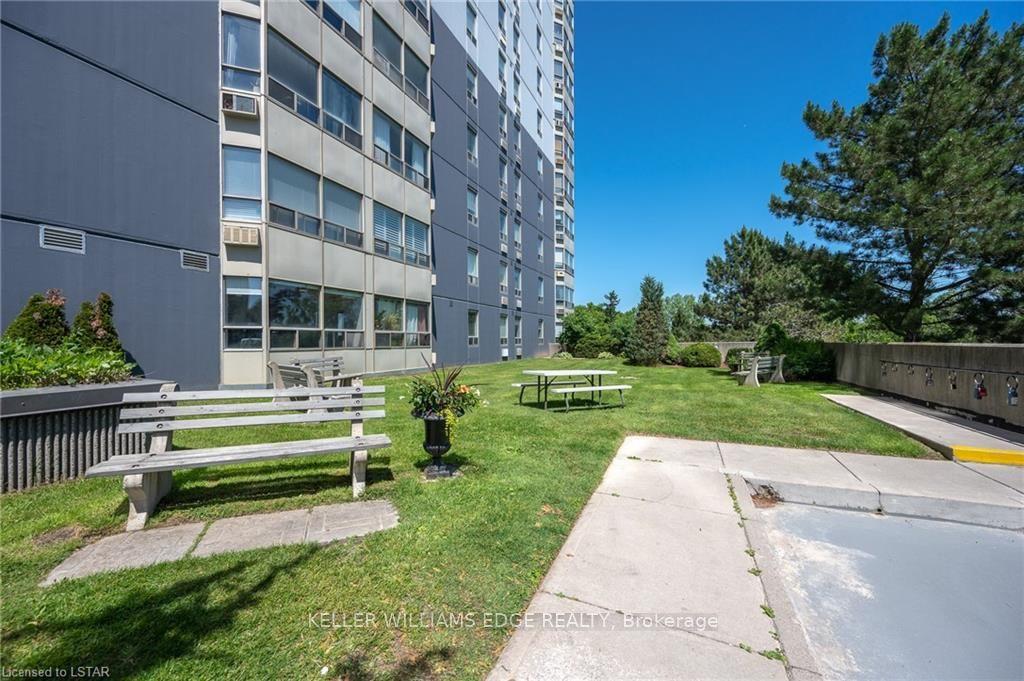 45 Pond Mills Road 1007 #1007 — photo 1