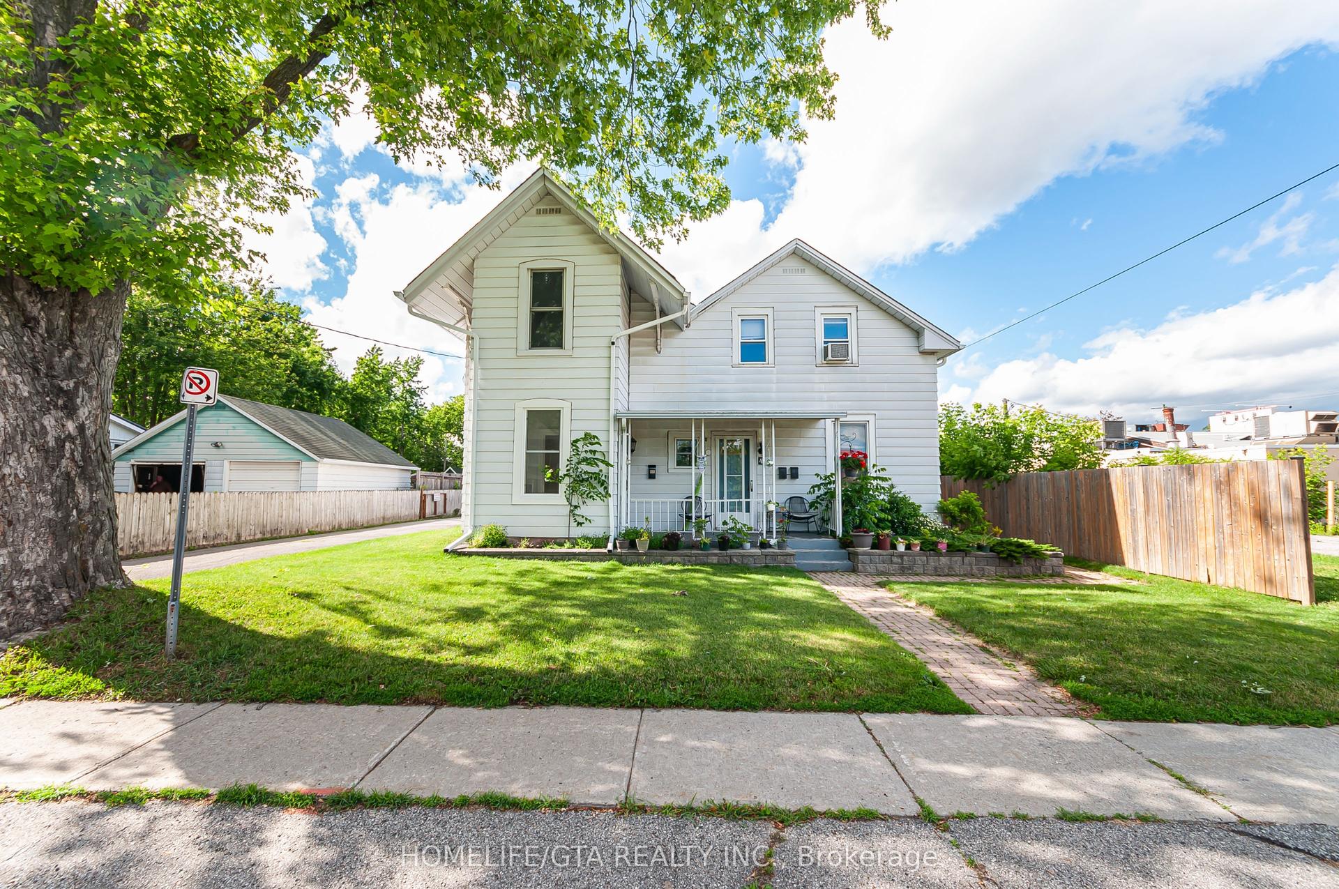 4 Melbourne Street W, Kawartha Lakes — Detached for lease, photo 1