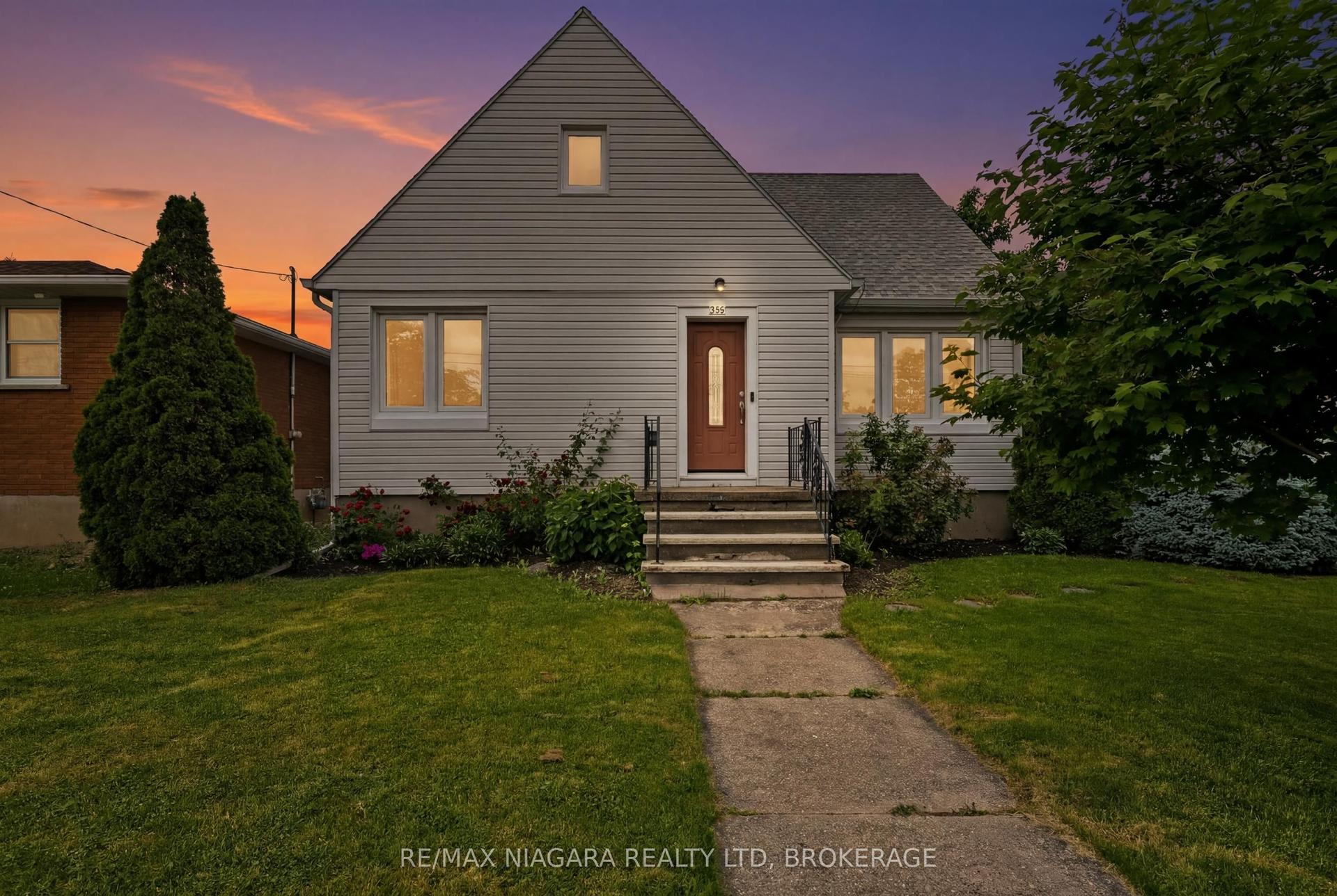 230 Wellington Street — photo 1