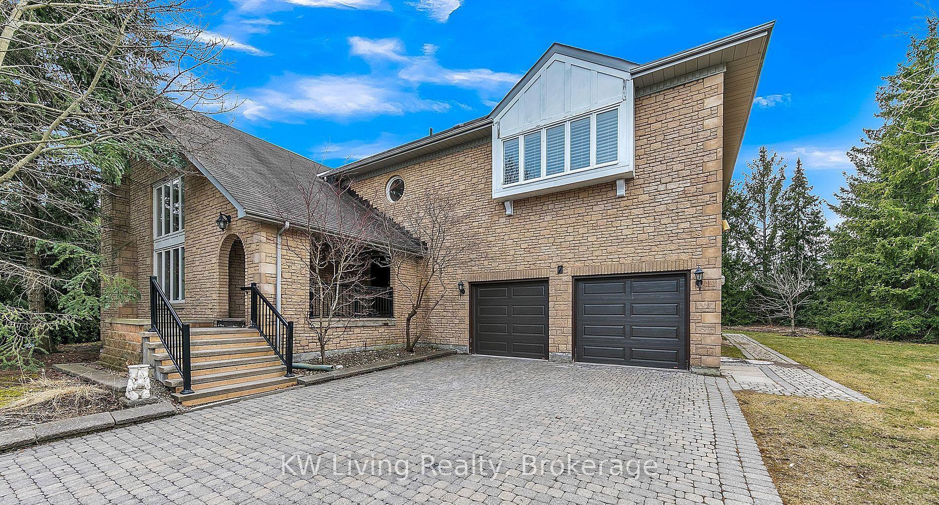 7 Wendover Court — photo 1