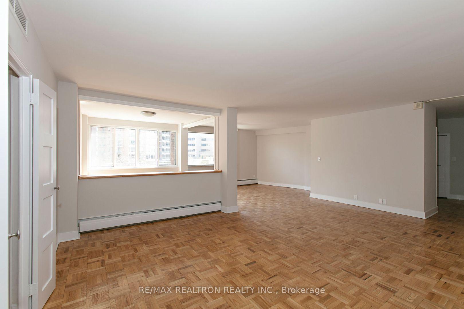9 Deer Park Crescent 1501 #1501, Toronto — Condo for lease, photo 1