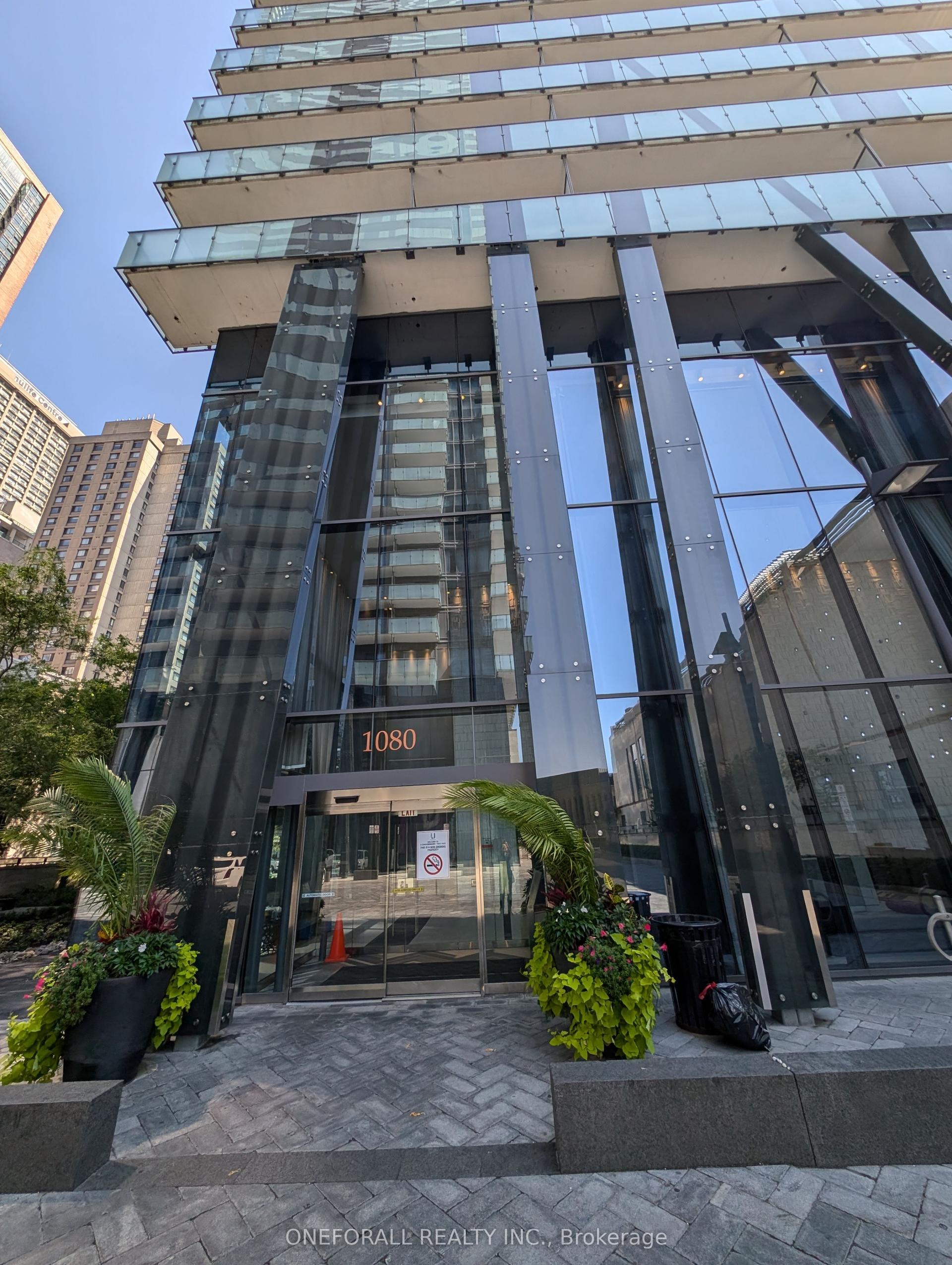 1080 Bay Street 907 #907 — photo 1