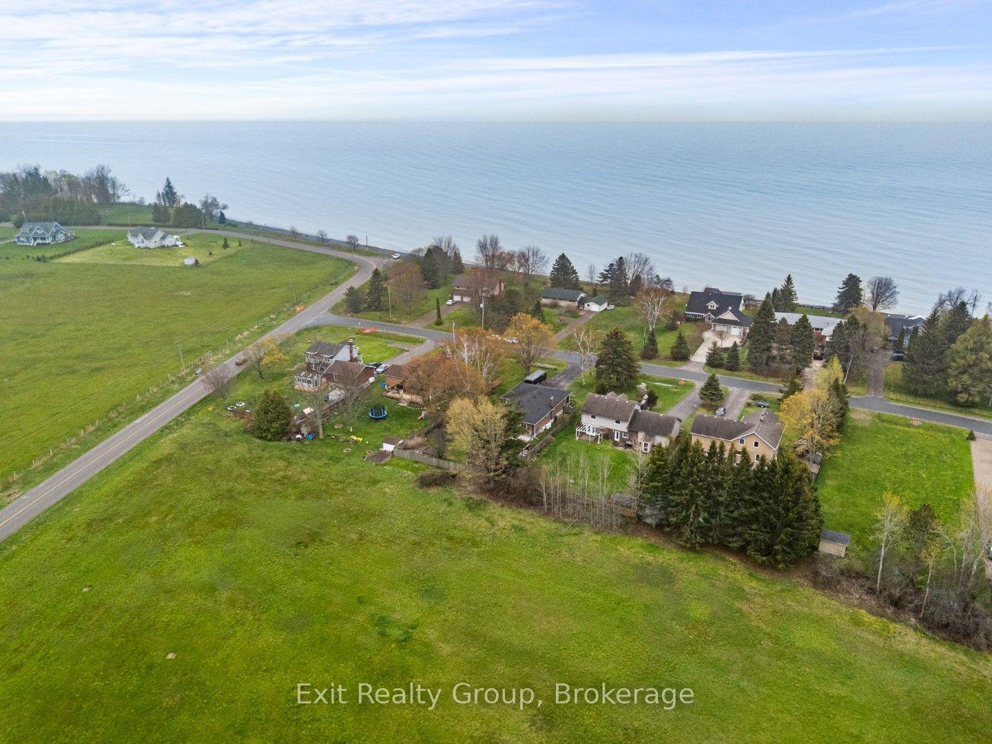 168 North Shore Road — photo 1