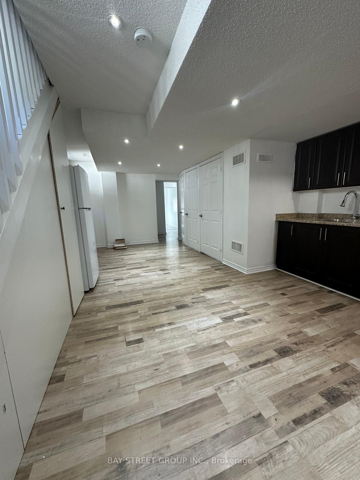 1106 Haig Boulevard — photo 1