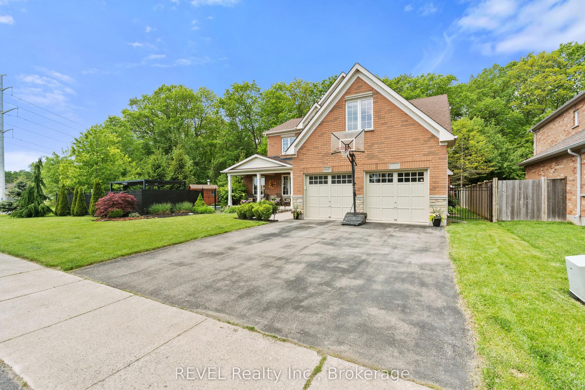 6697 St Michael Avenue — photo 1