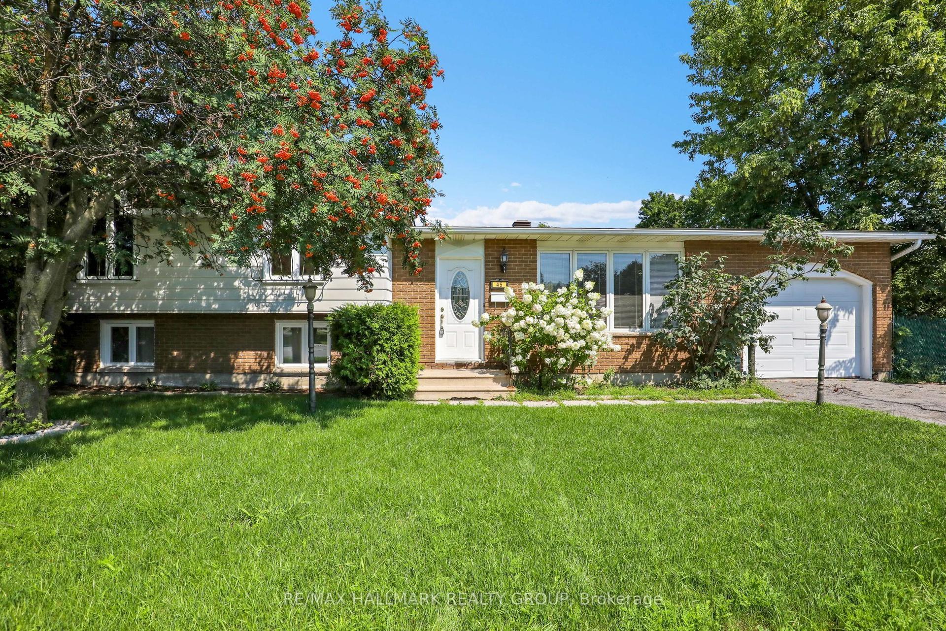45 Larkin Drive, Barrhaven — Detached for sale, photo 1