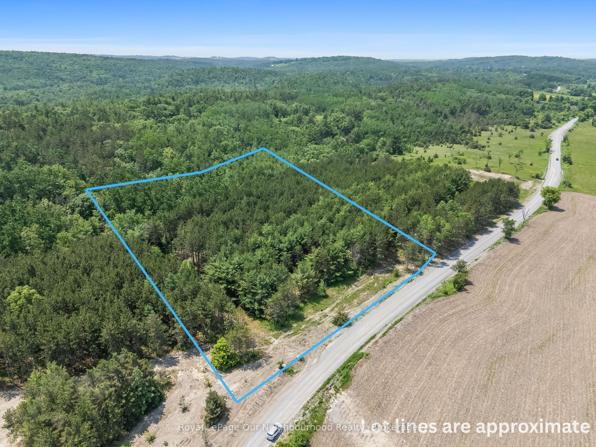 00 Pinewood School Road — photo 1