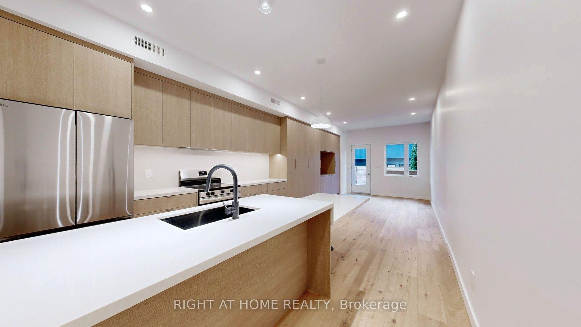 14 Salem Avenue 1 #1 — photo 1