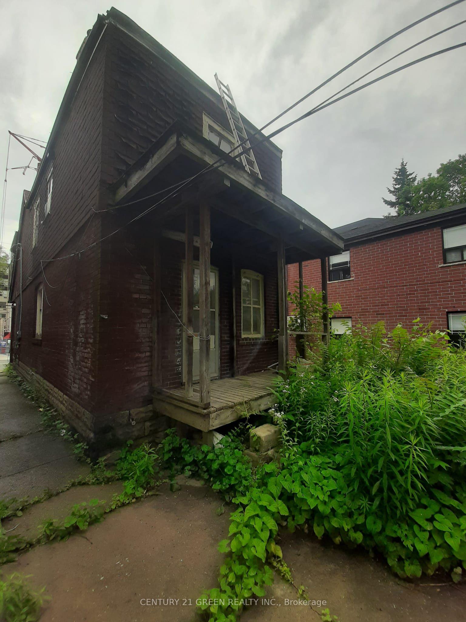 384 Coxwell Avenue, Toronto — Detached for sale, photo 1