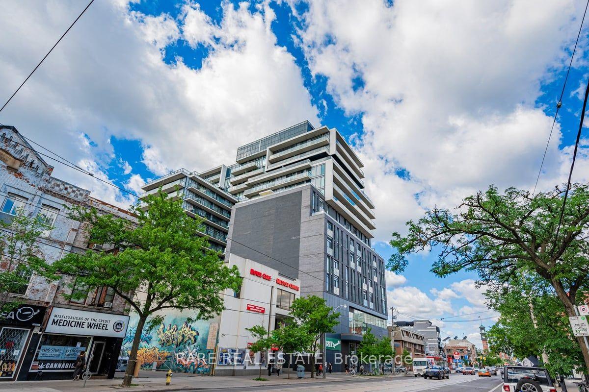 297 College Street PH5 #PH5 — photo 1