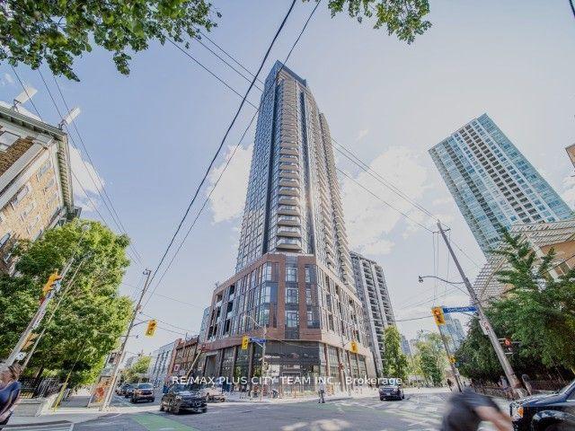 159 Wellesley Street E 2307 #2307, Toronto — Condo for lease, photo 1