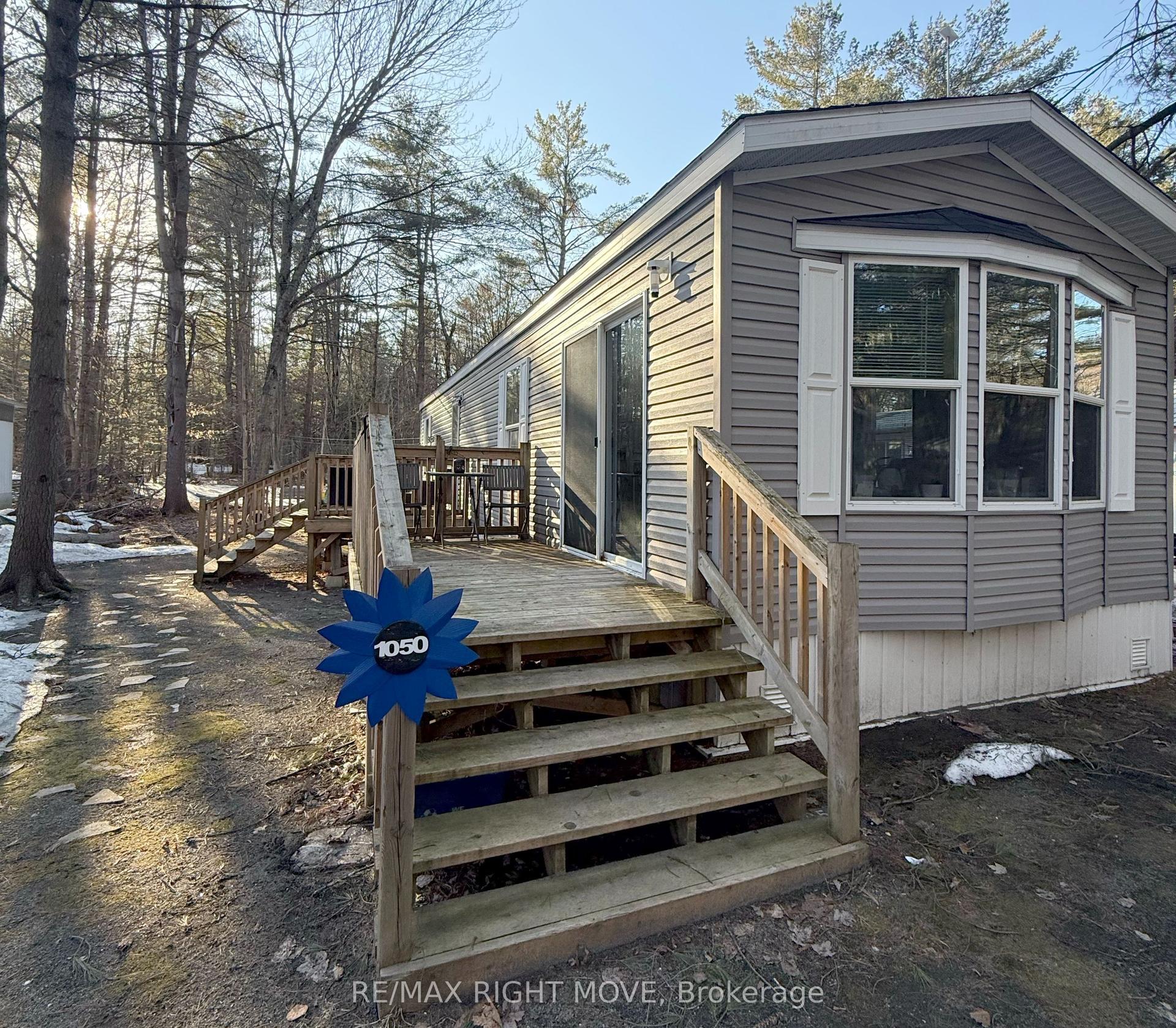 1050 4 Seasons Road — photo 1