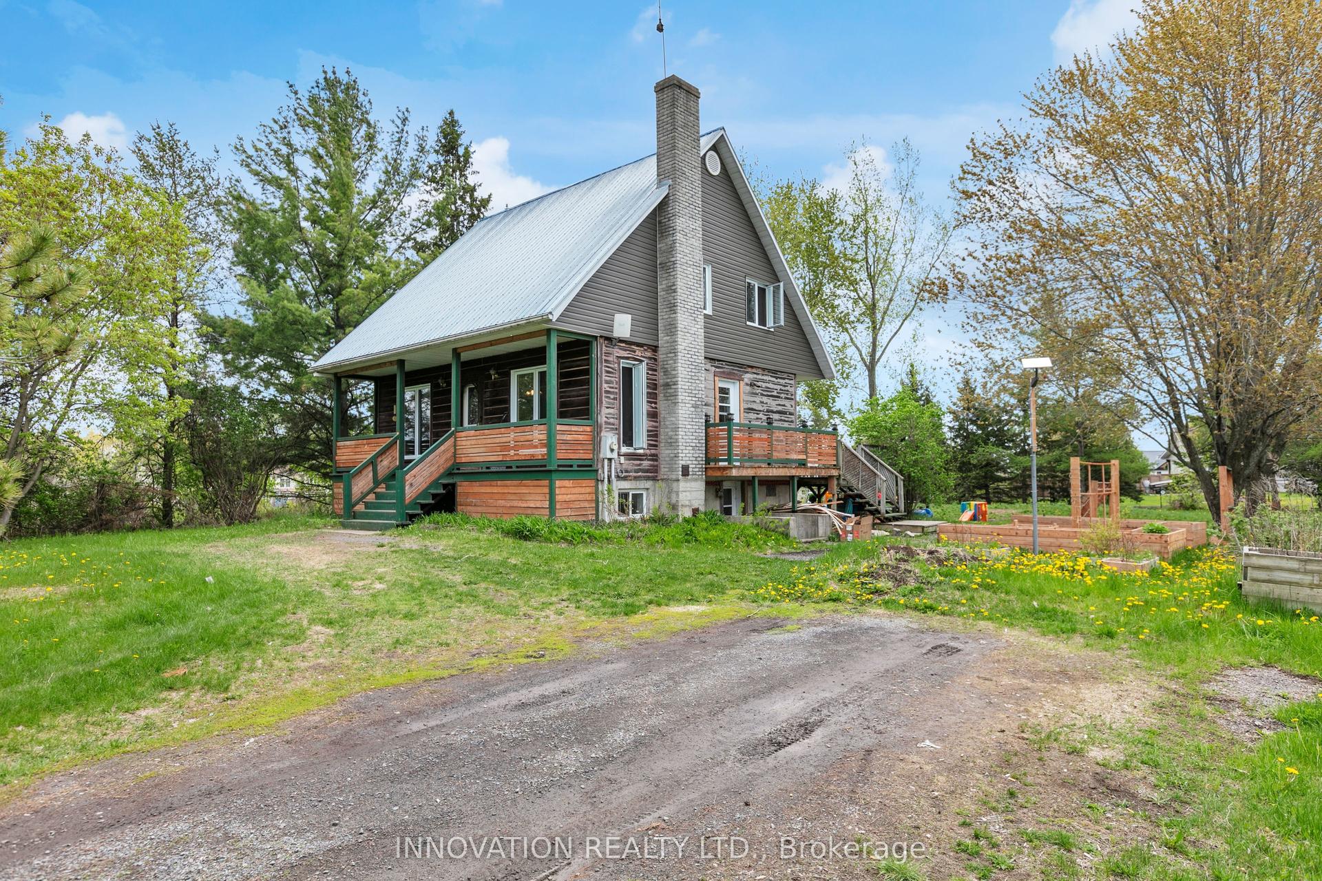 2911 Chartrand Street — photo 1