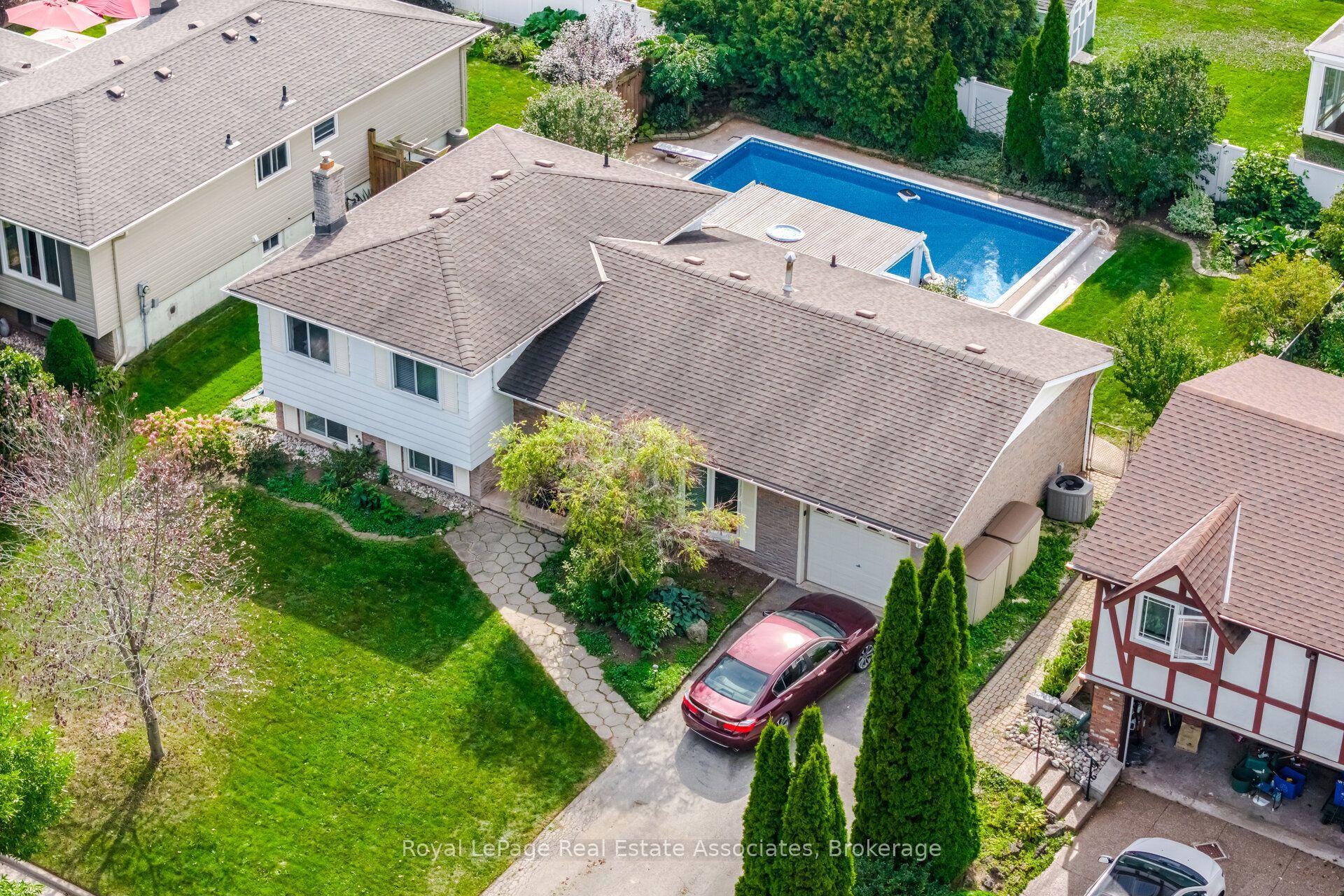 2452 Yarmouth Crescent, Oakville — Detached for sale, photo 1