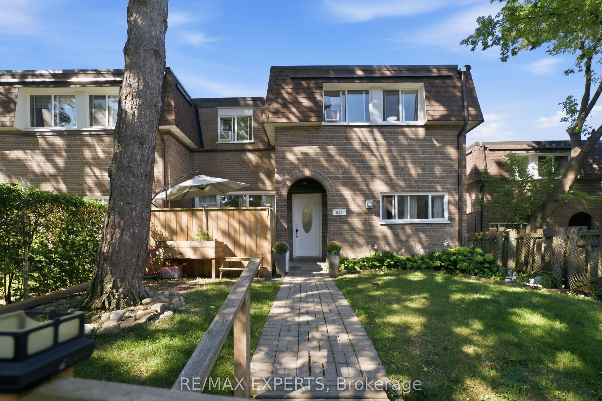 30 Tandridge Crescent 853 #853, Toronto — Condo Town for sale, photo 1