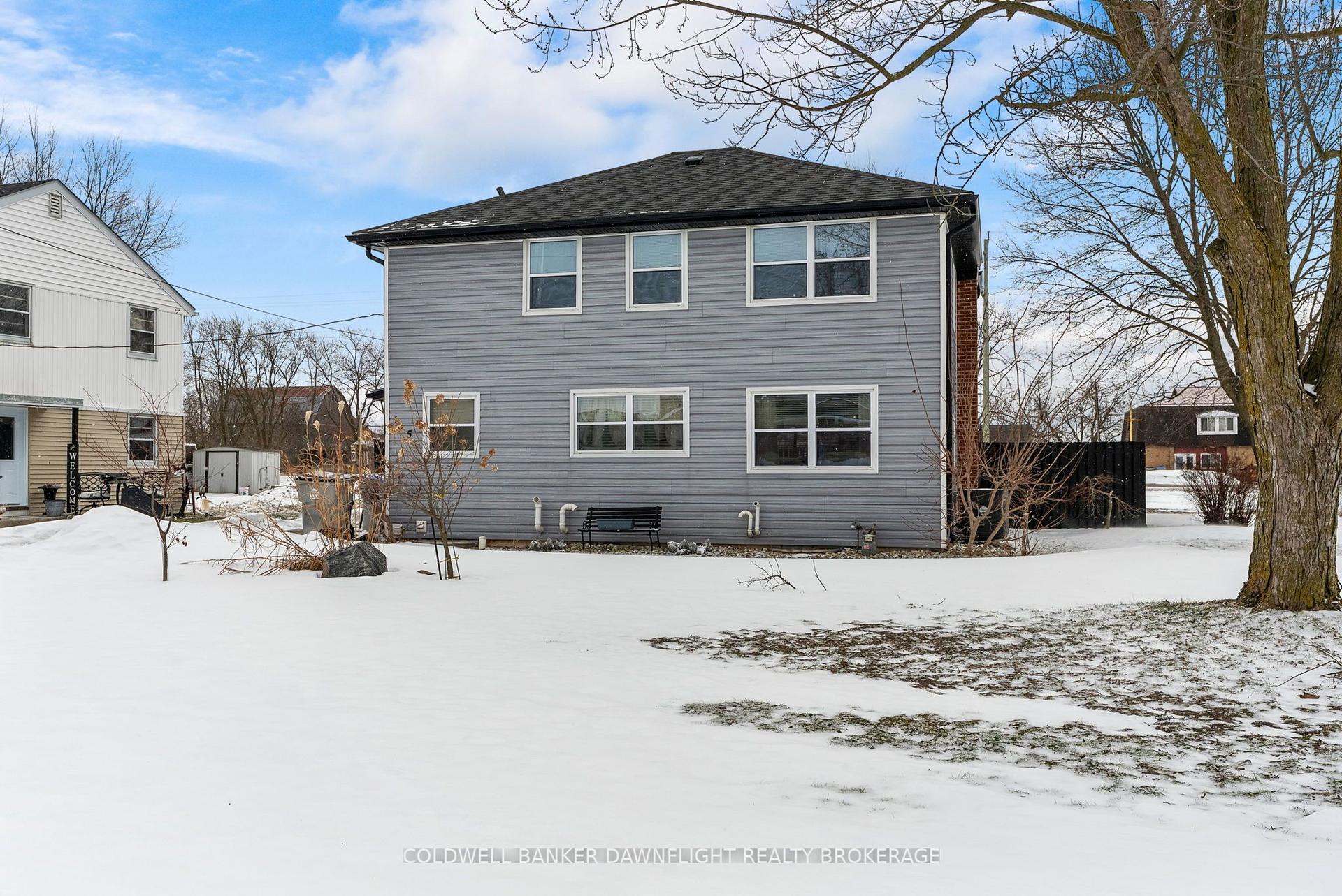 115 Columbia Drive — photo 1