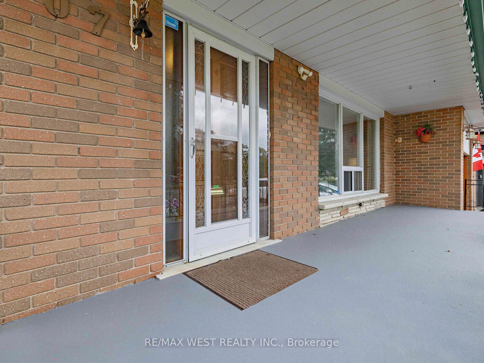 407 Brimorton Drive, Toronto — Detached for sale, photo 1