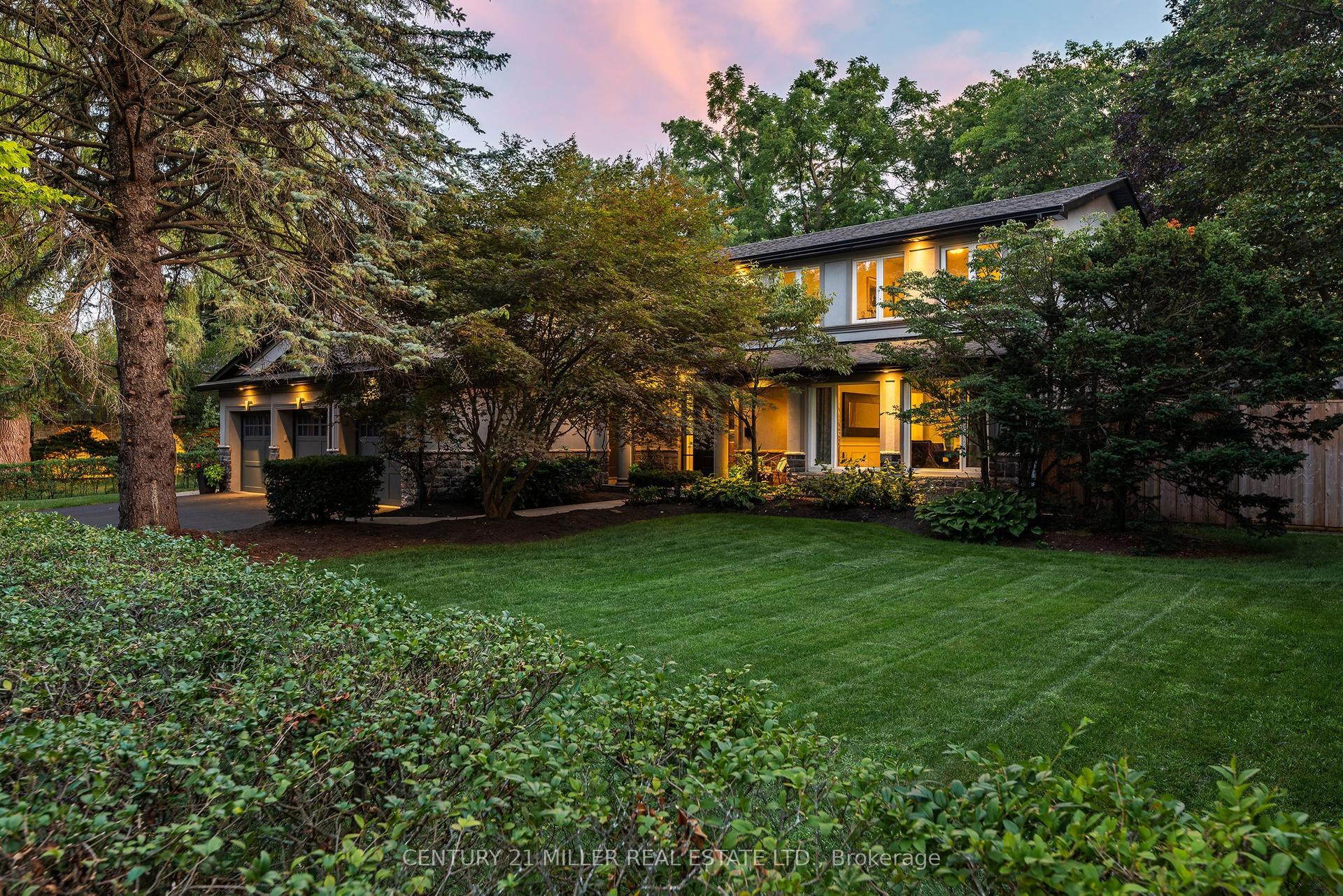 240 Colchester Drive, Oakville — Detached for sale, photo 1