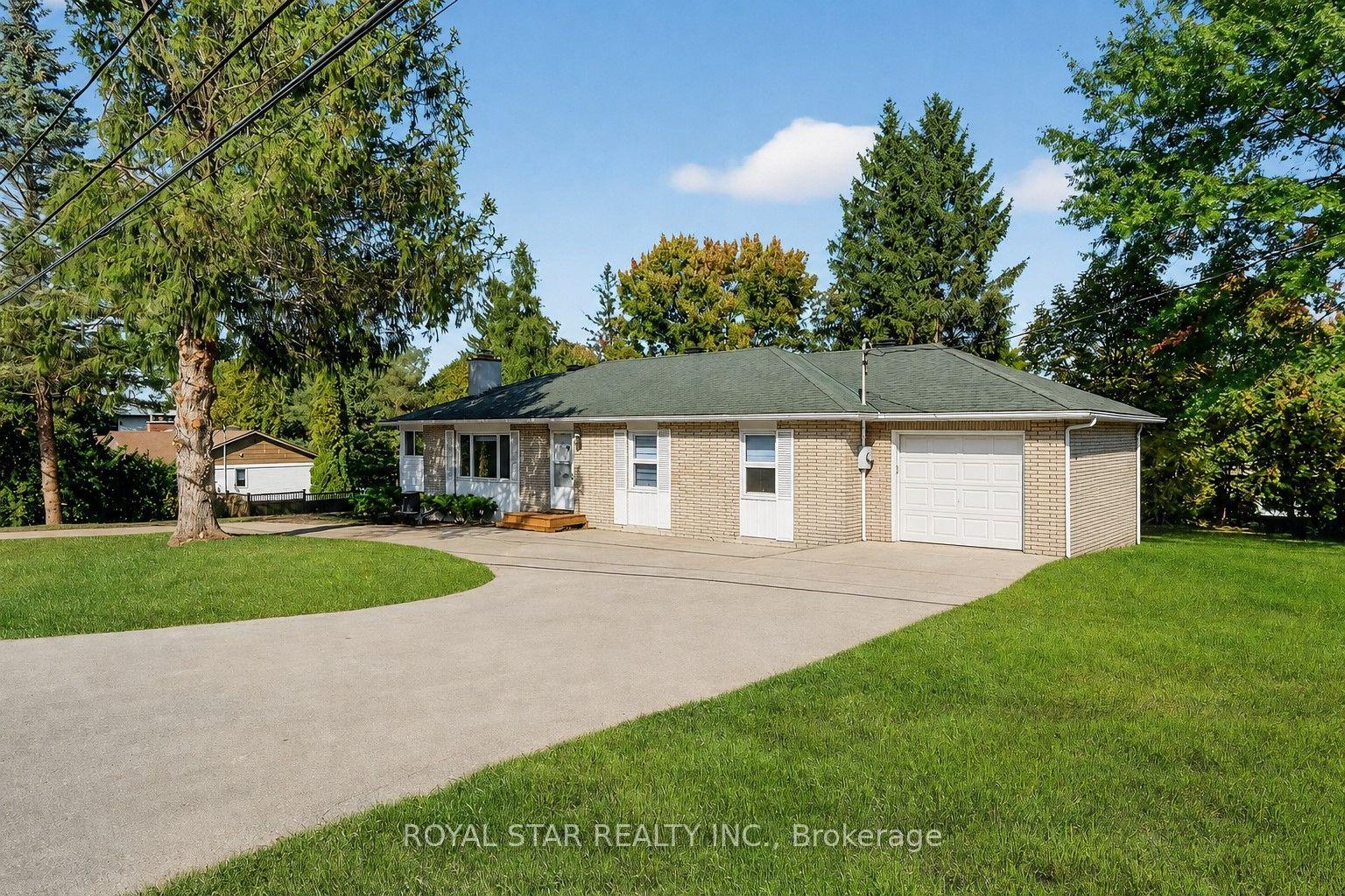 10 Delong Drive, Beacon Hill North - South and Area — Detached for lease, photo 1