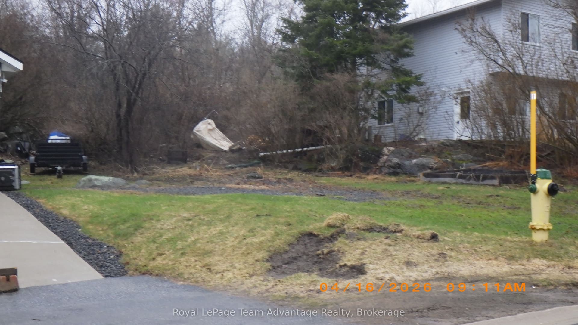 9 Logans Lane — photo 1