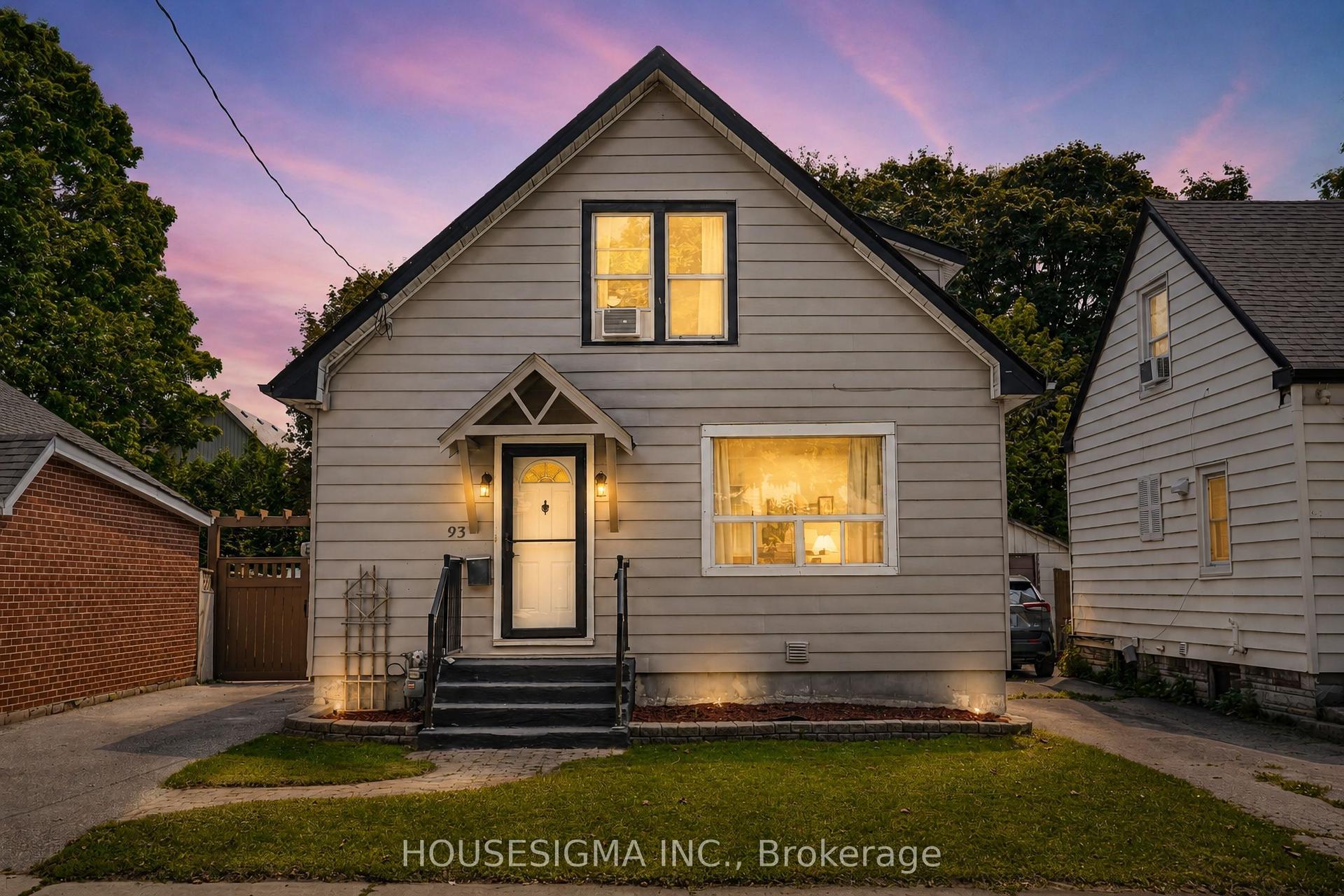 93 Brock Street W, Oshawa — Detached for sale, photo 1