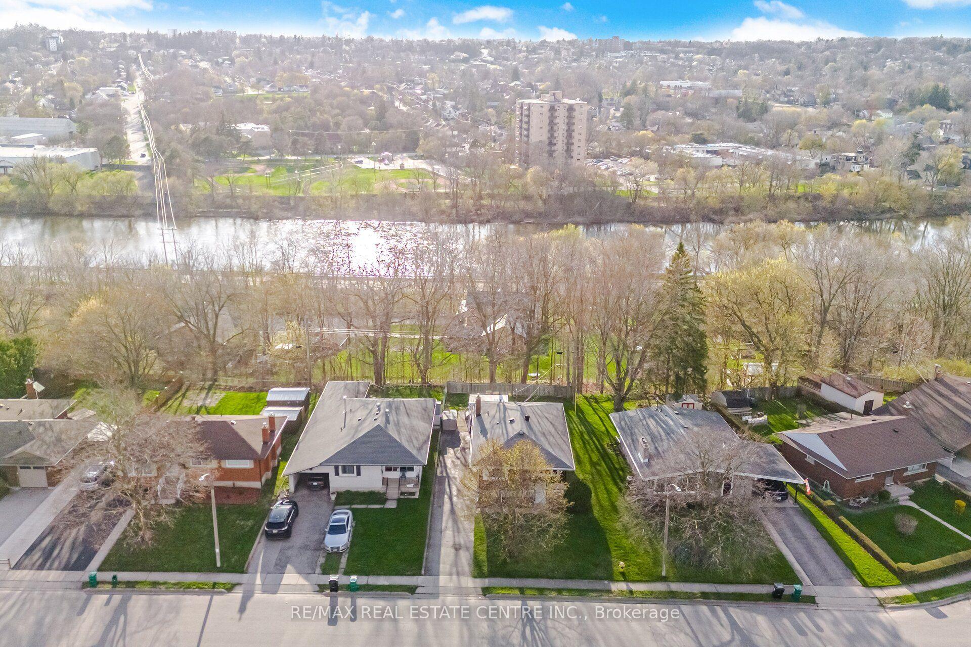 30 Highman Avenue — photo 1