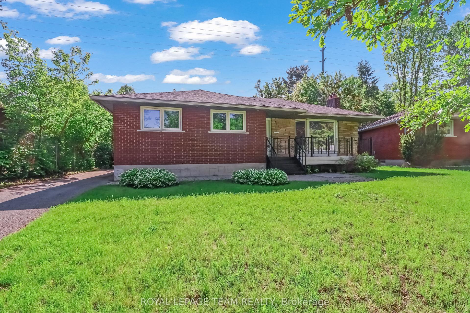 2317 Elmira Drive, Parkway Park - Queensway Terrace S and Area — Detached for sale, photo 1