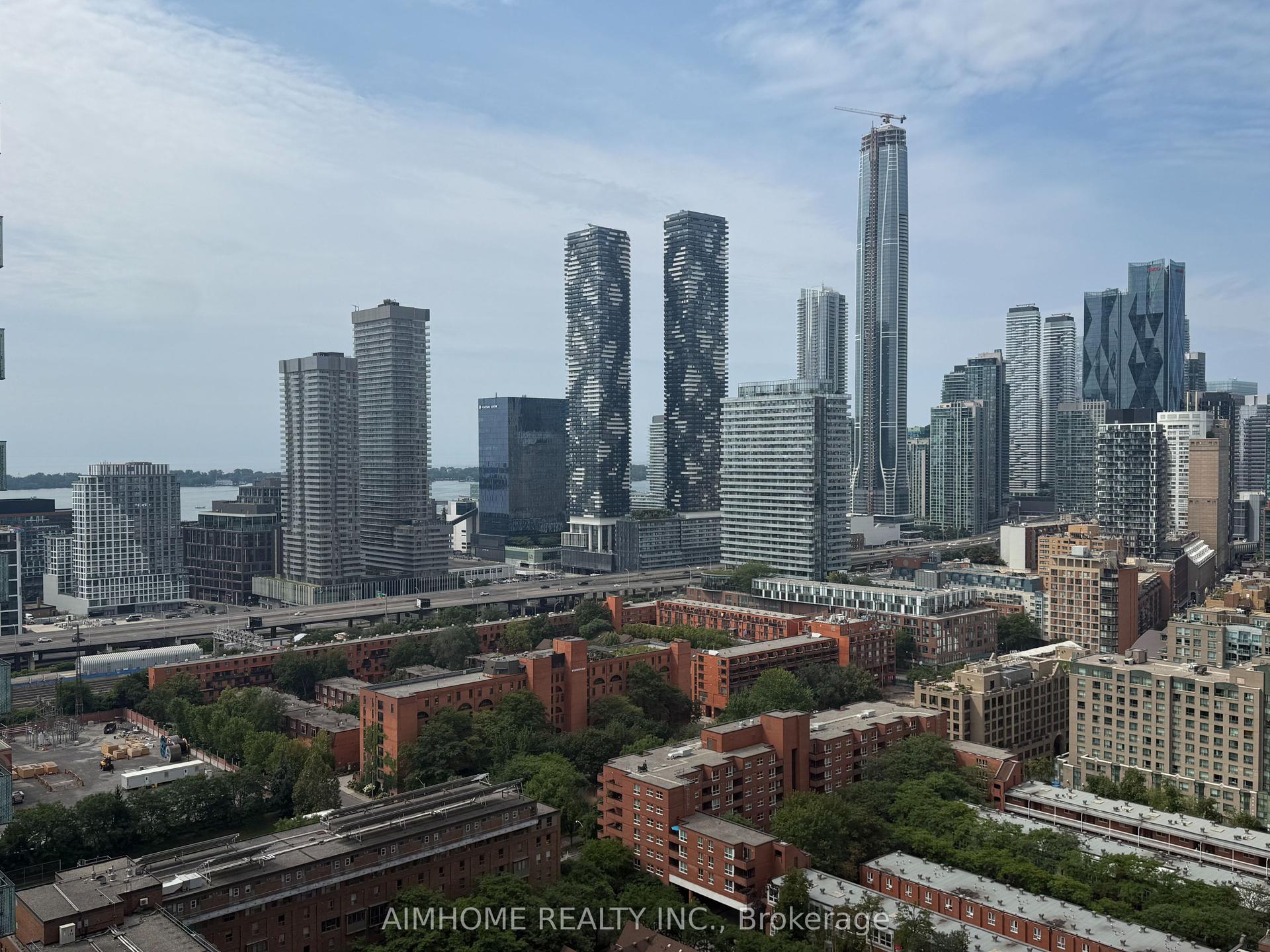 180 Front Street E 2909 #2909, Toronto — Condo for lease, photo 1