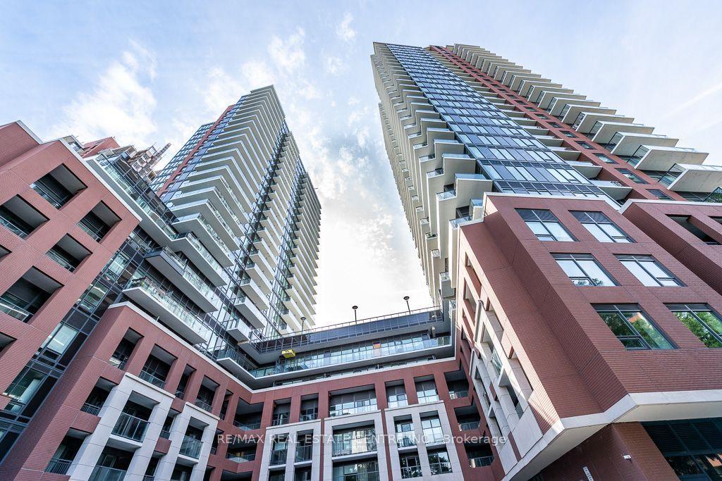 4010 Eglinton Avenue W 1804 #1804, Toronto — Condo for lease, photo 1