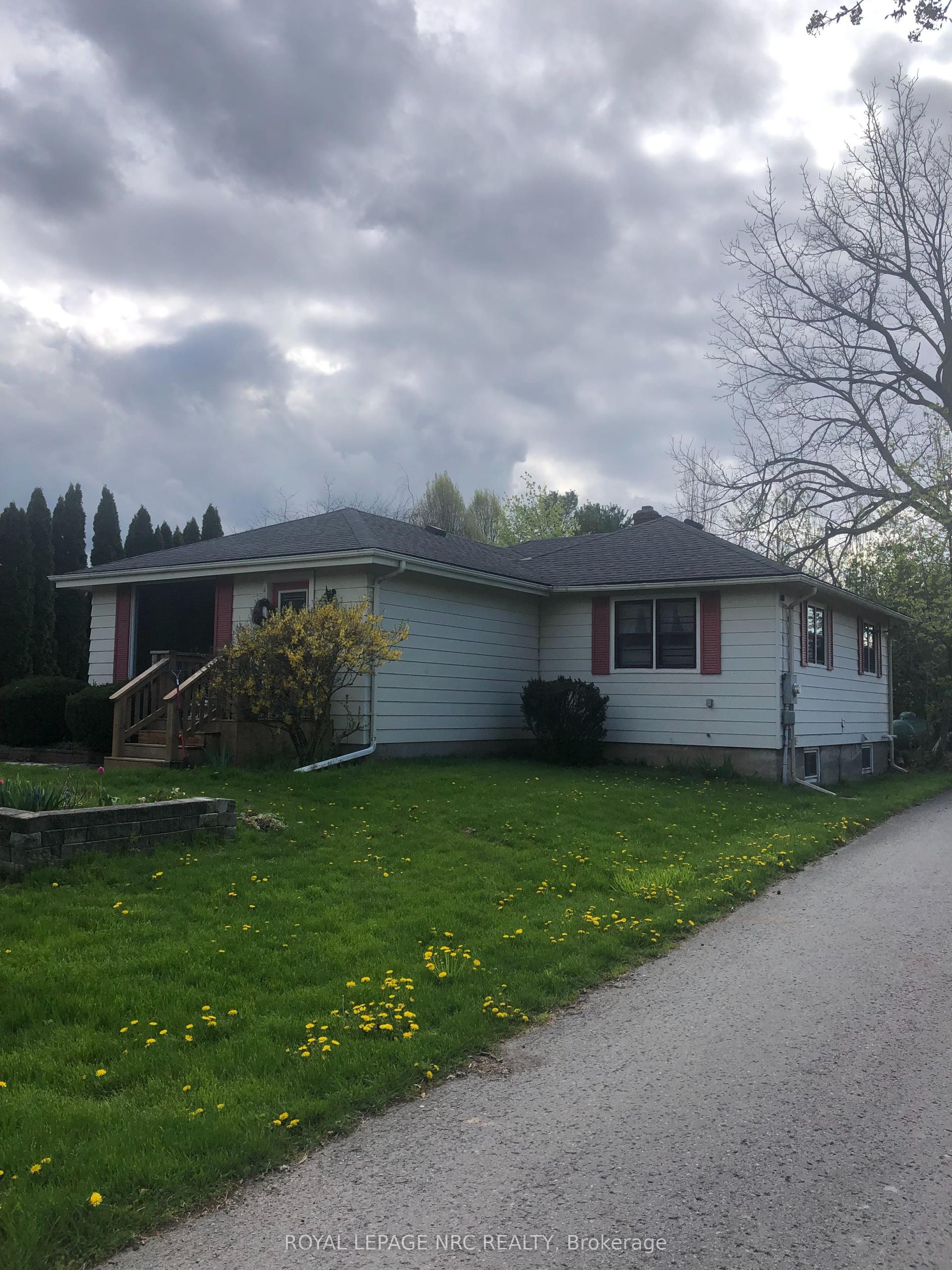 15756 Niagara Parkway — photo 1