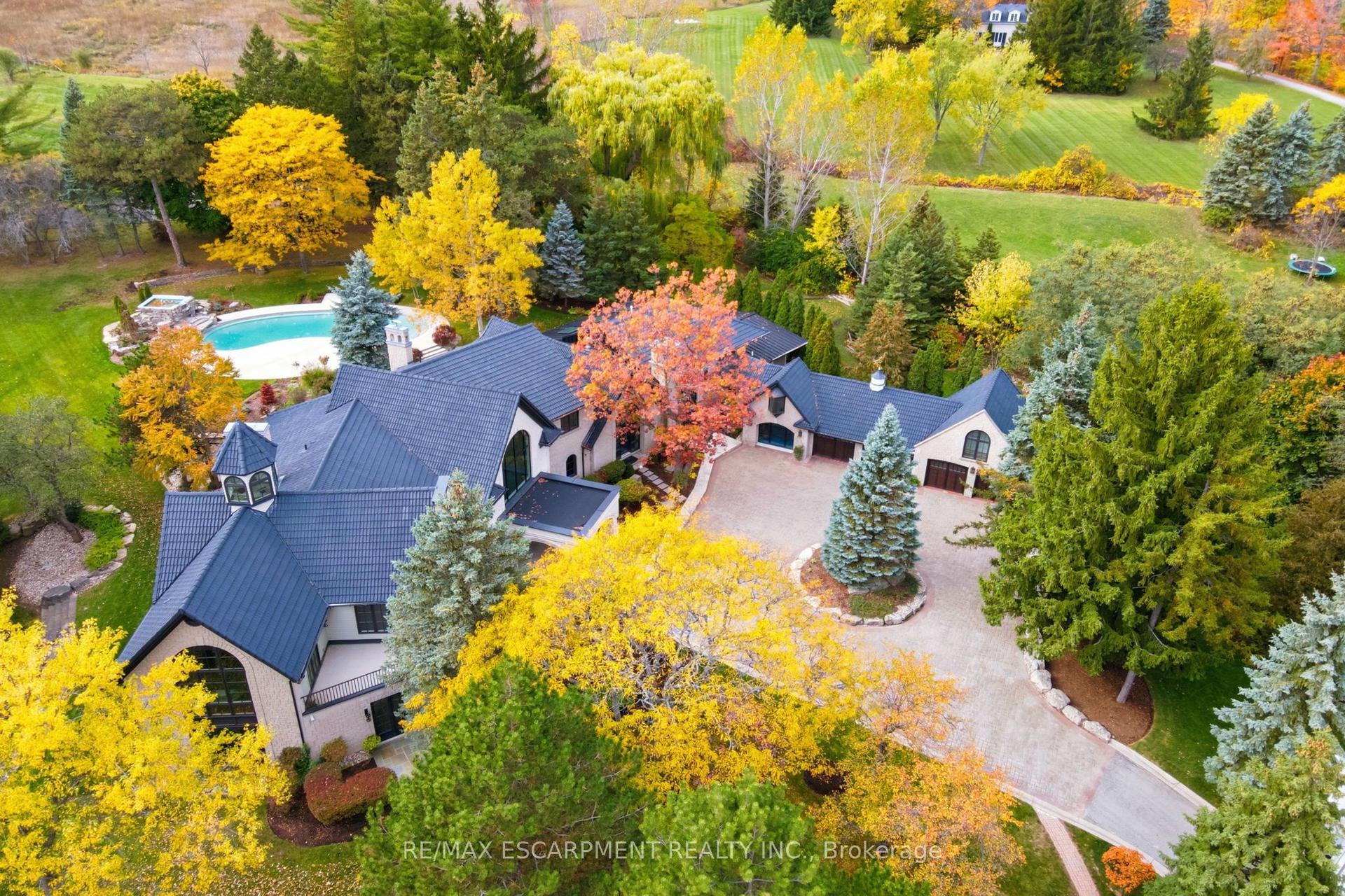 3320 Guelph Line — photo 1