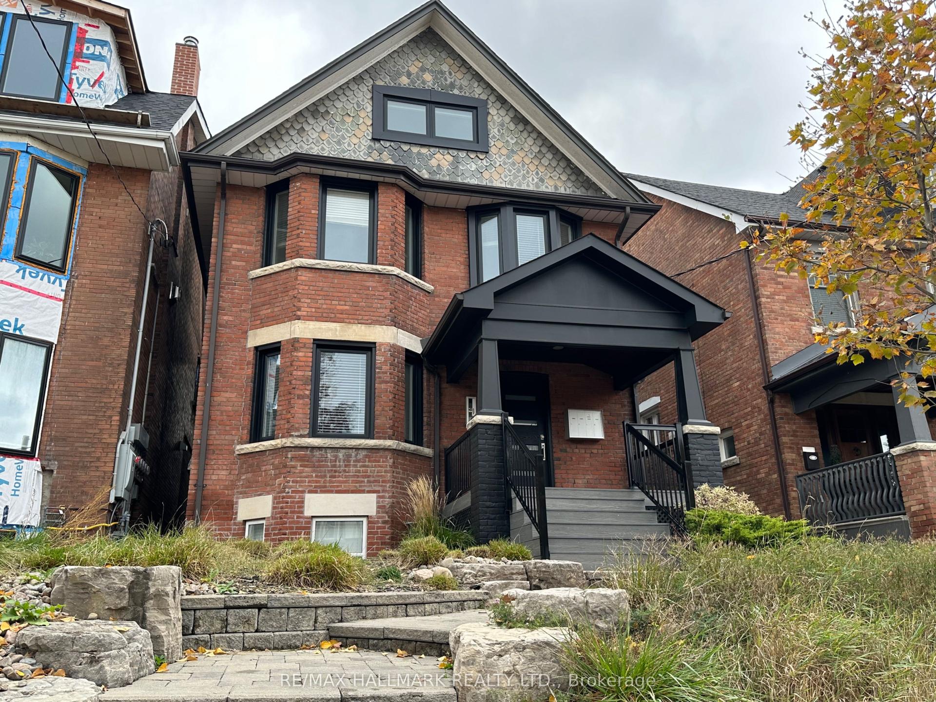 14 Rosemount Avenue Lower #Lower, Toronto — Multiplex for lease, photo 1
