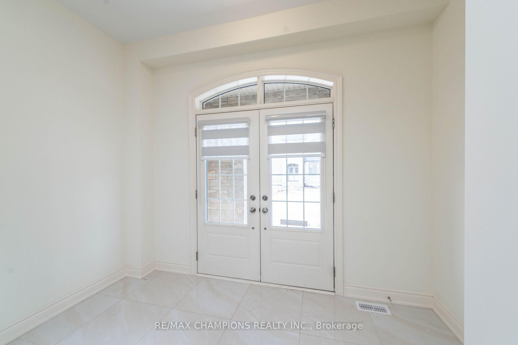 9 Cadence Road, Brampton — Detached for lease, photo 1