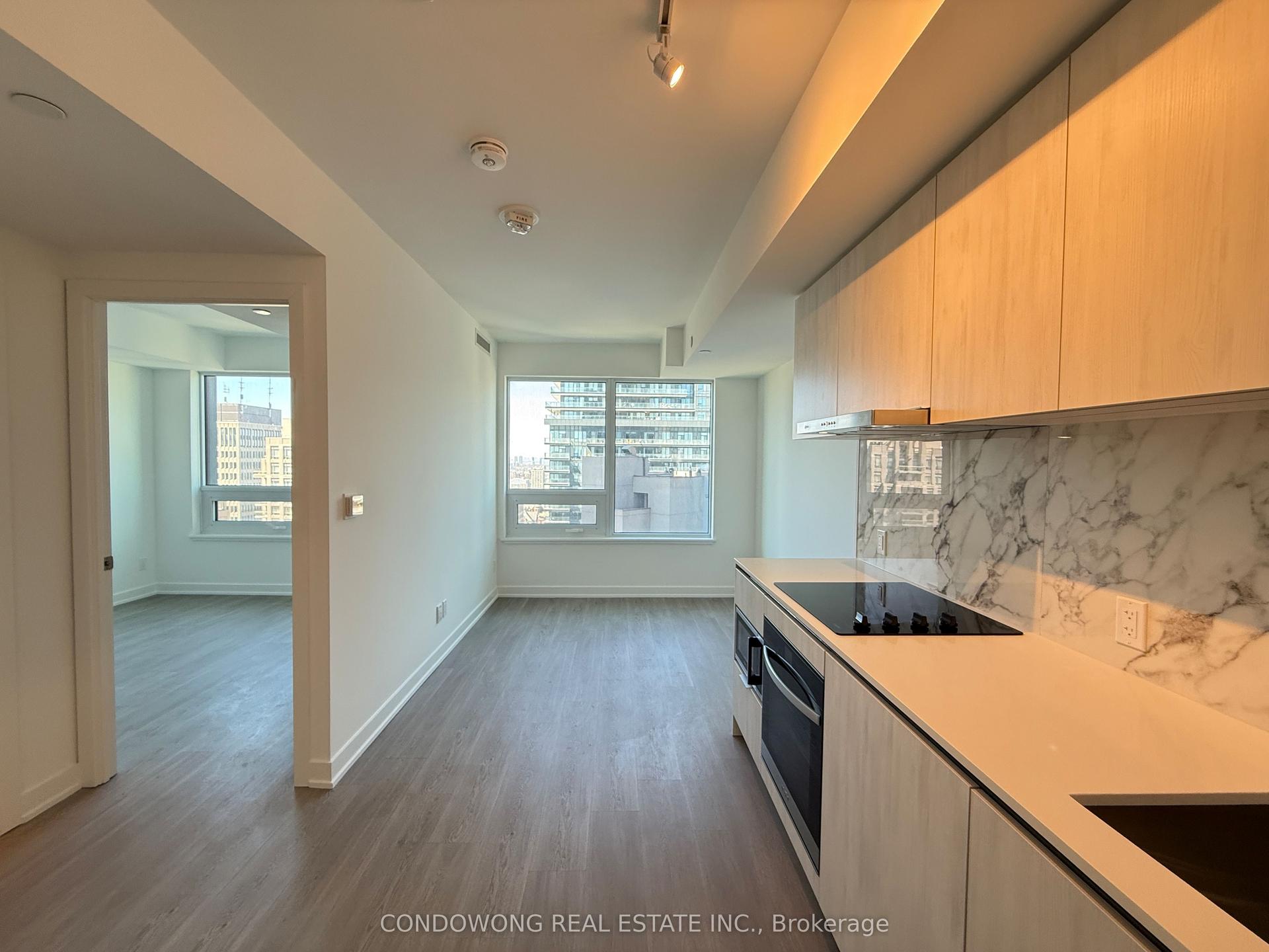 8 Wellesley Street W 3301 #3301 — photo 1
