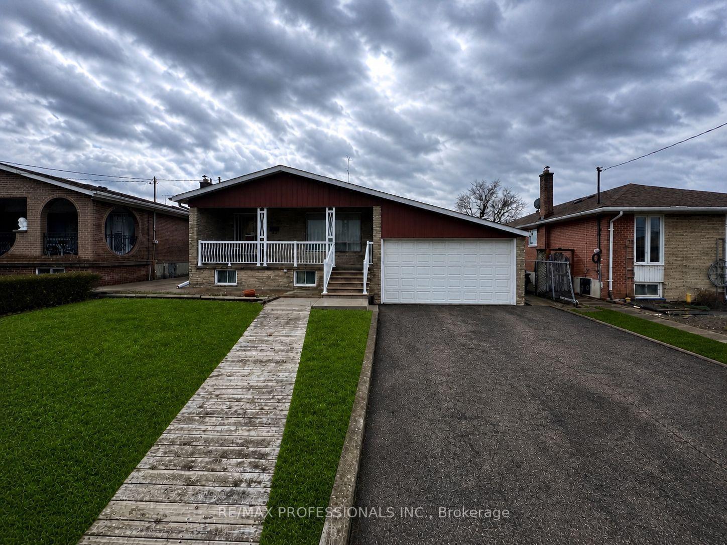 83 Spenvalley Drive — photo 1