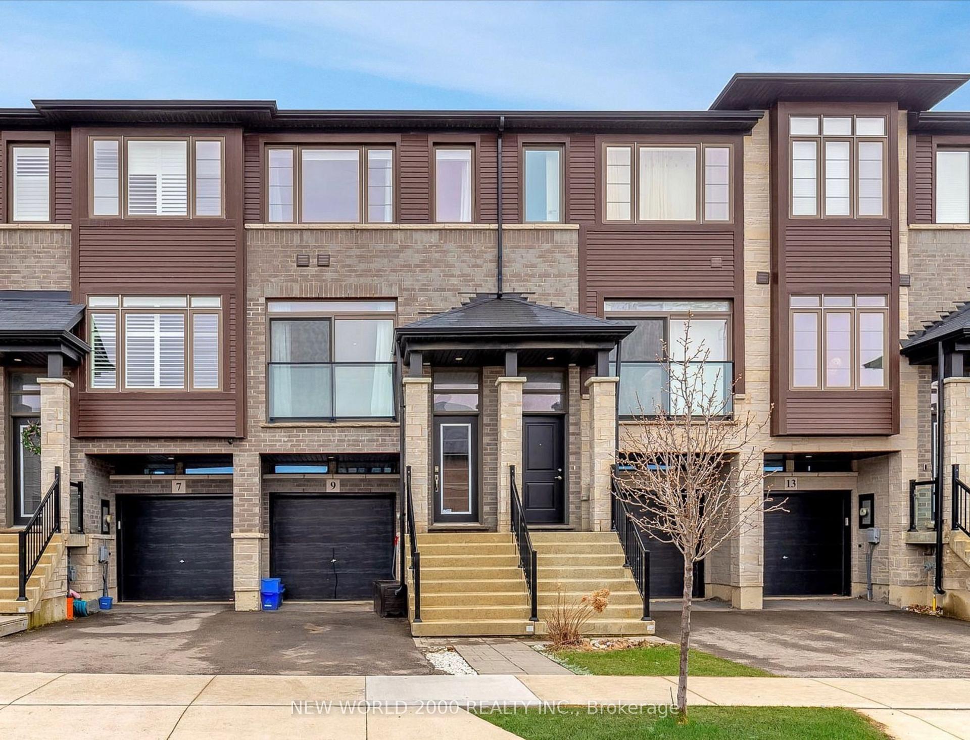 9 Soho Street, Hamilton — Townhouse for lease, photo 1