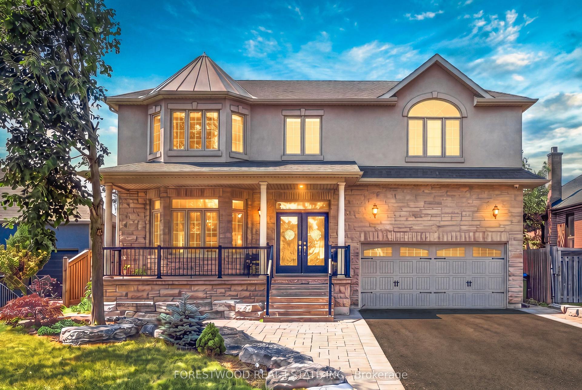 138 Winston Park Boulevard, Toronto — Detached for sale, photo 1