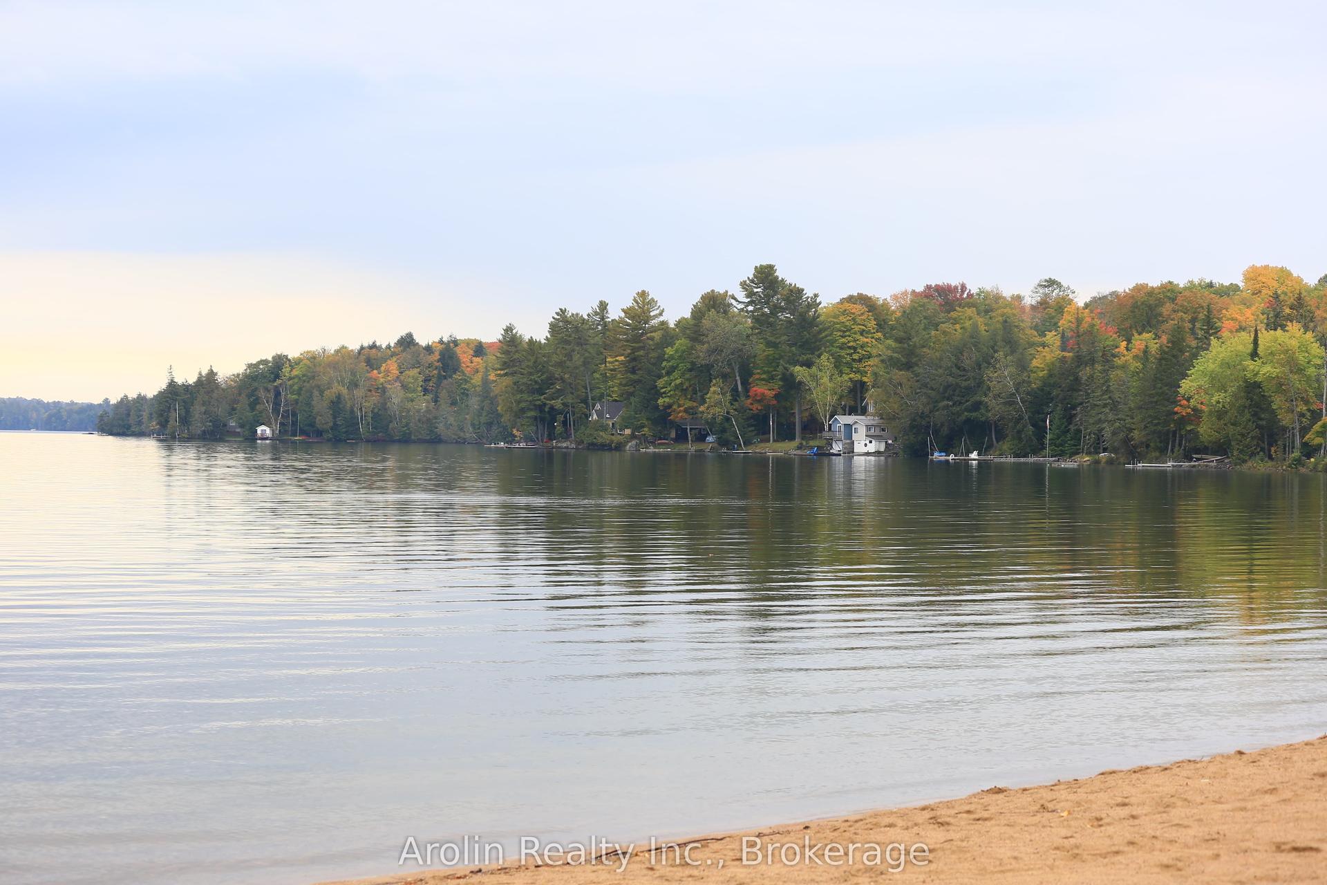 9 WOODS BAY Road — photo 1