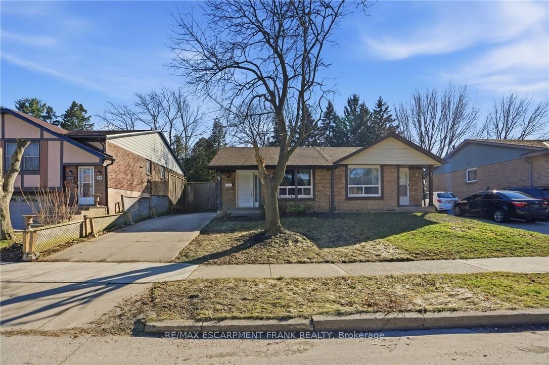 94 WENDOVER Drive — photo 1