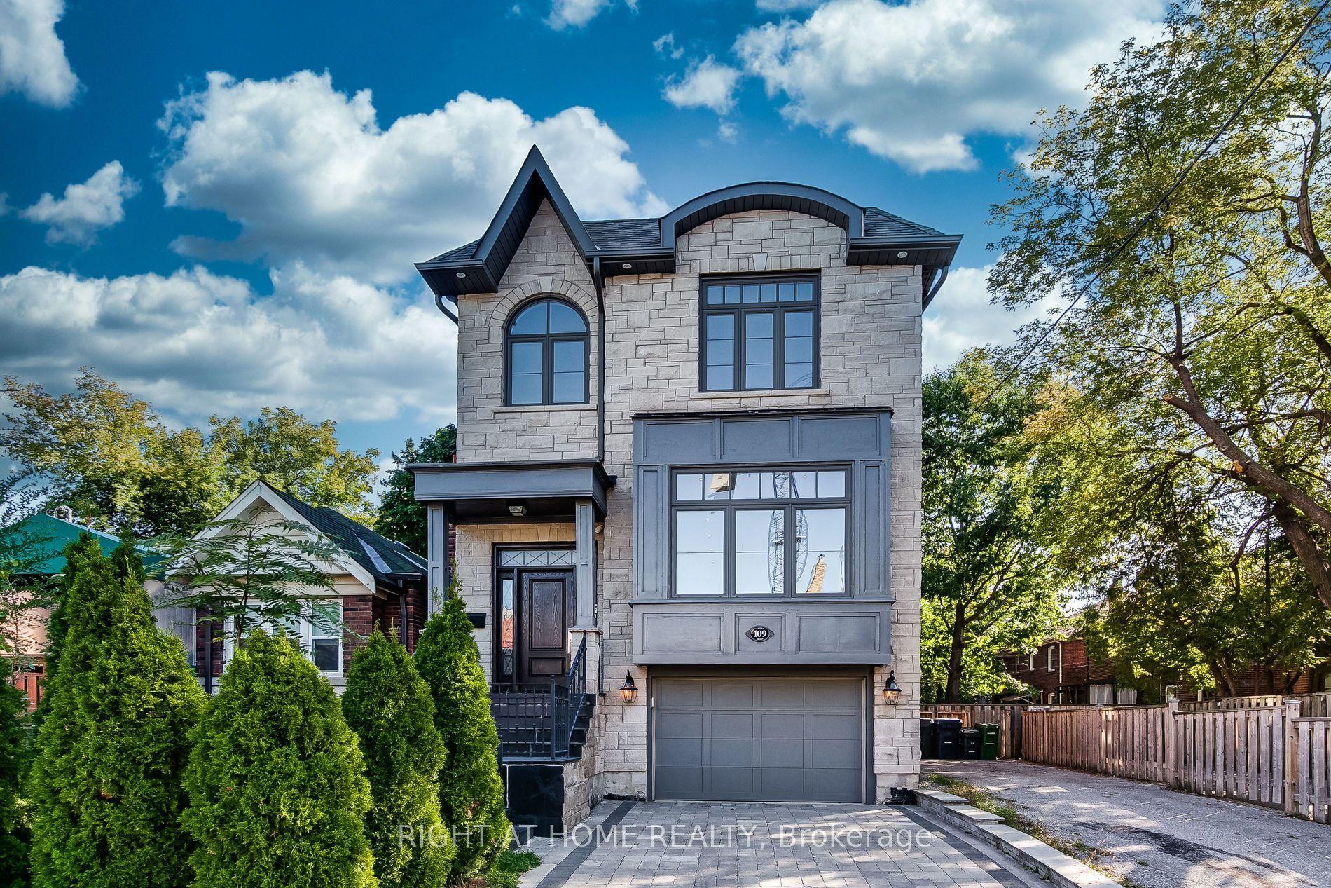 109 Banff Road, Toronto — Detached for lease, photo 1