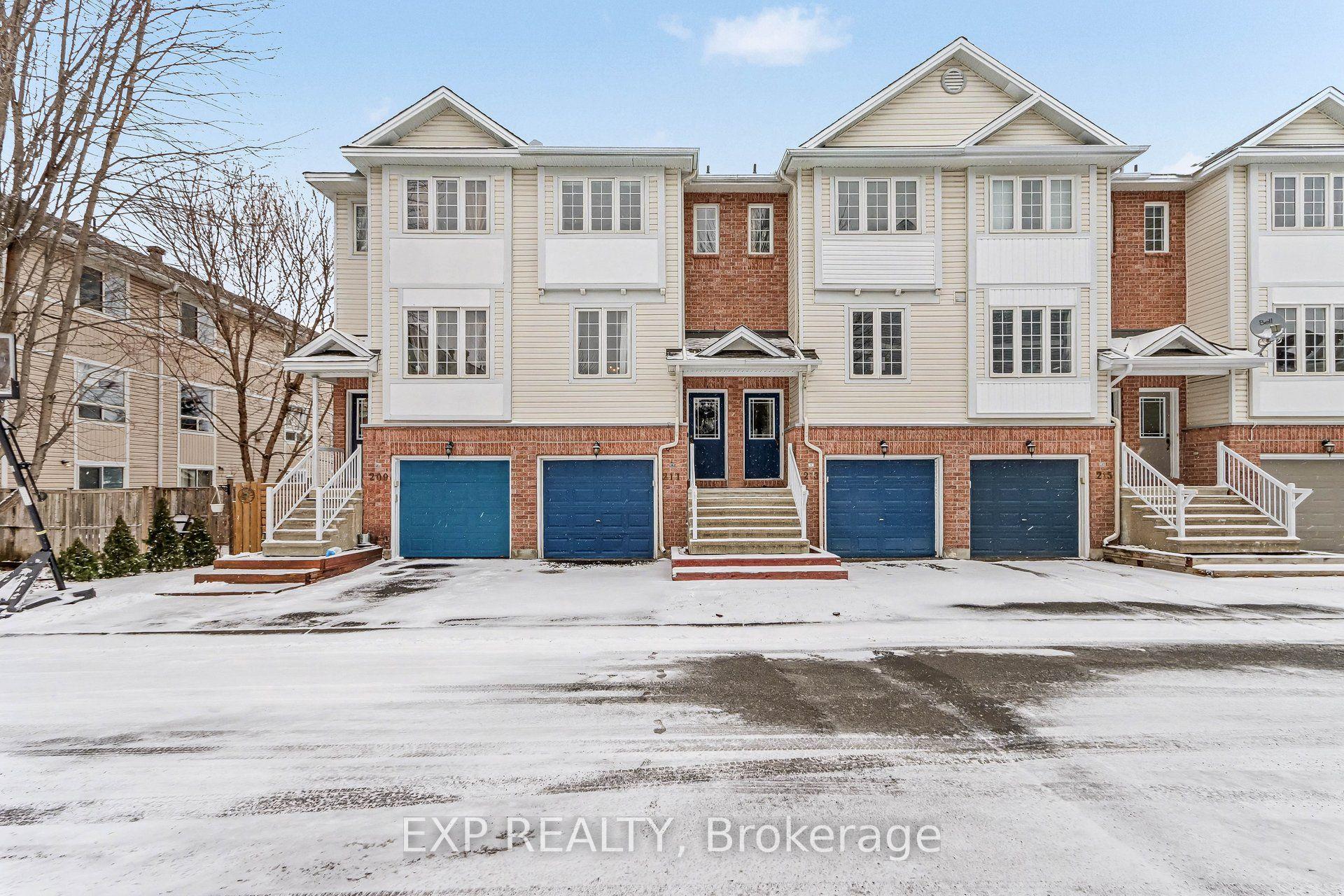 211 Gershwin Private — photo 1