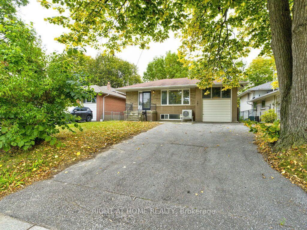341 Rathburn Road, Toronto — Detached for sale, photo 1